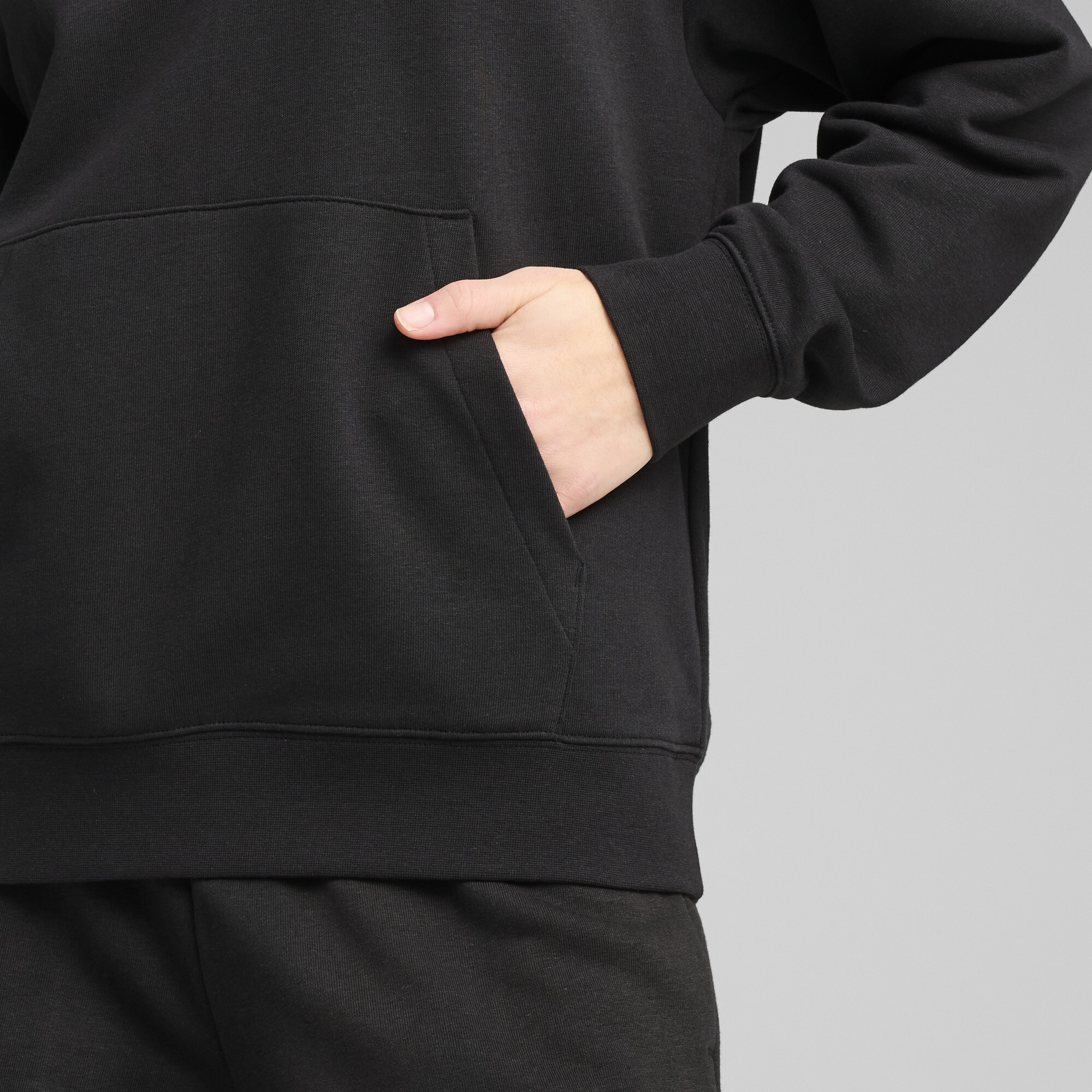 Puma ქალის ჯემპრი ESS SCRIPT Hoodie TR