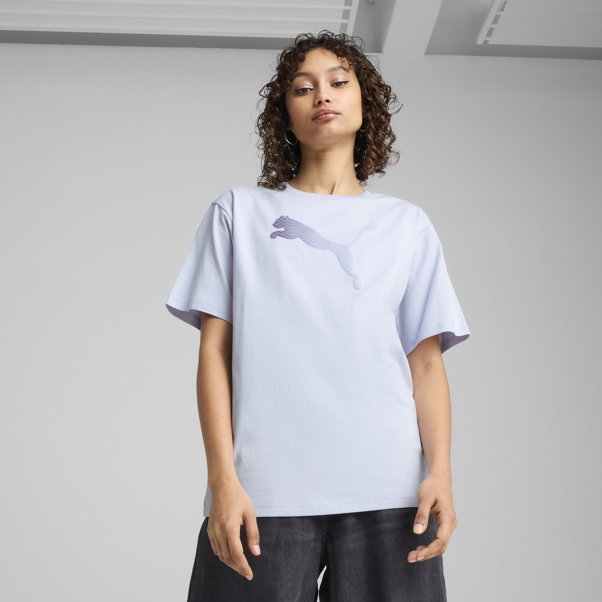 Puma ქალის მაისური HER Graphic Tee