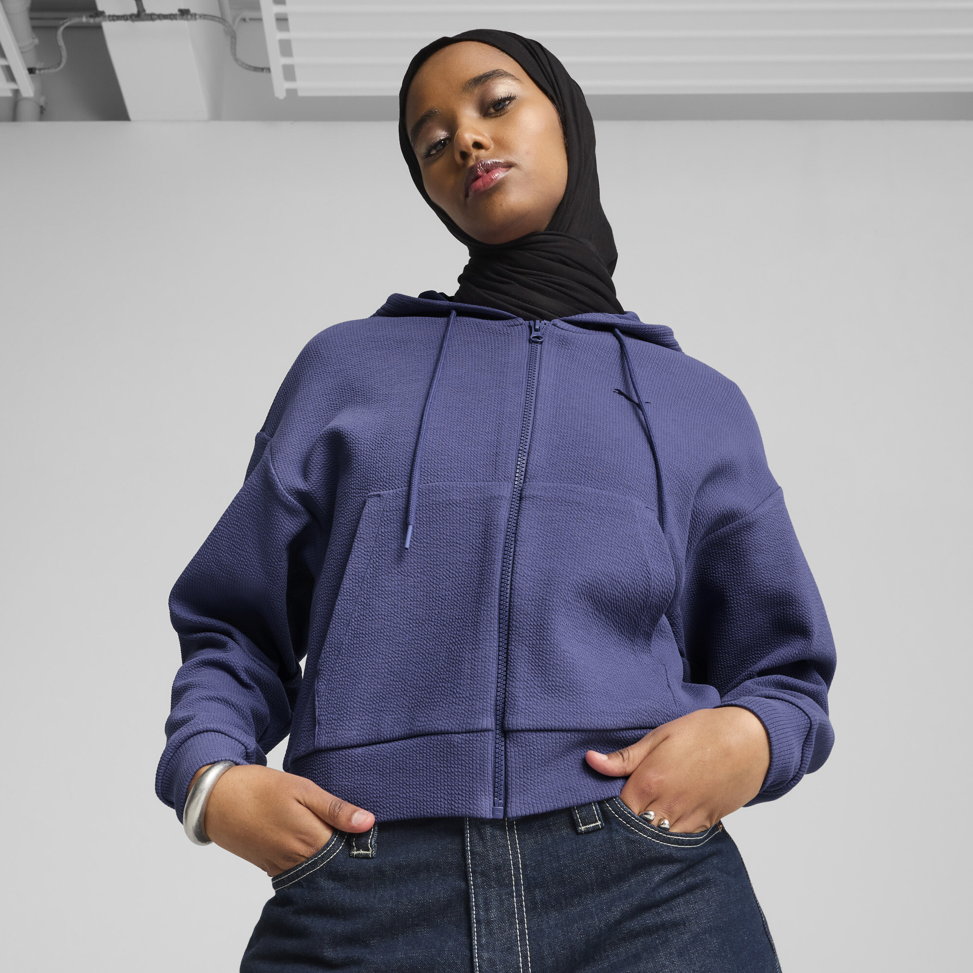Puma ქალის ჯემპრი HER Crop Full-Zip Hoodie