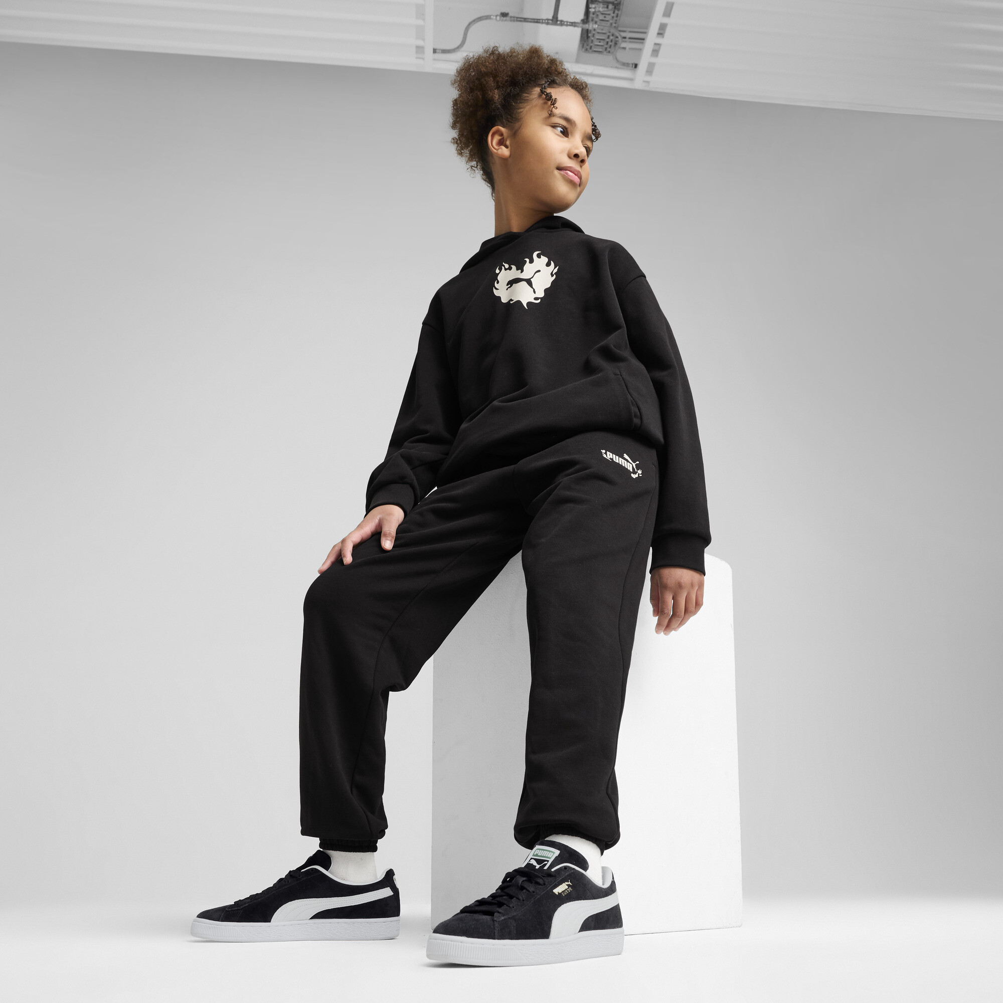 Puma ბავშვის შარვალი FLAMING LOVE Sweatpants TR G