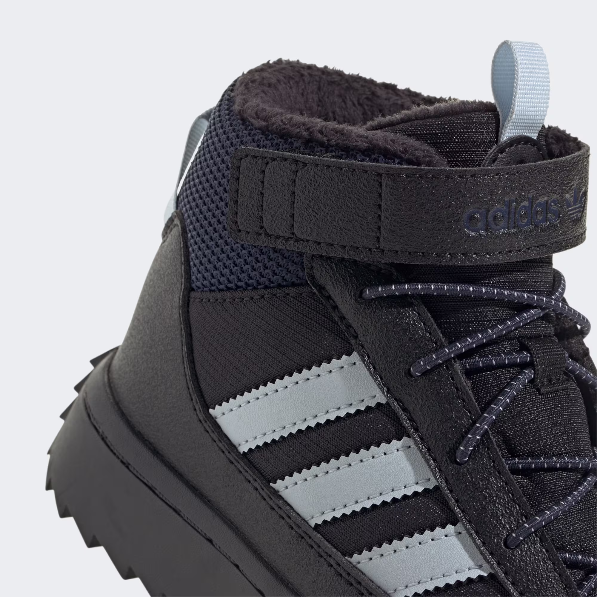 Adidas ბავშვის სპორტული ფეხსაცმელი