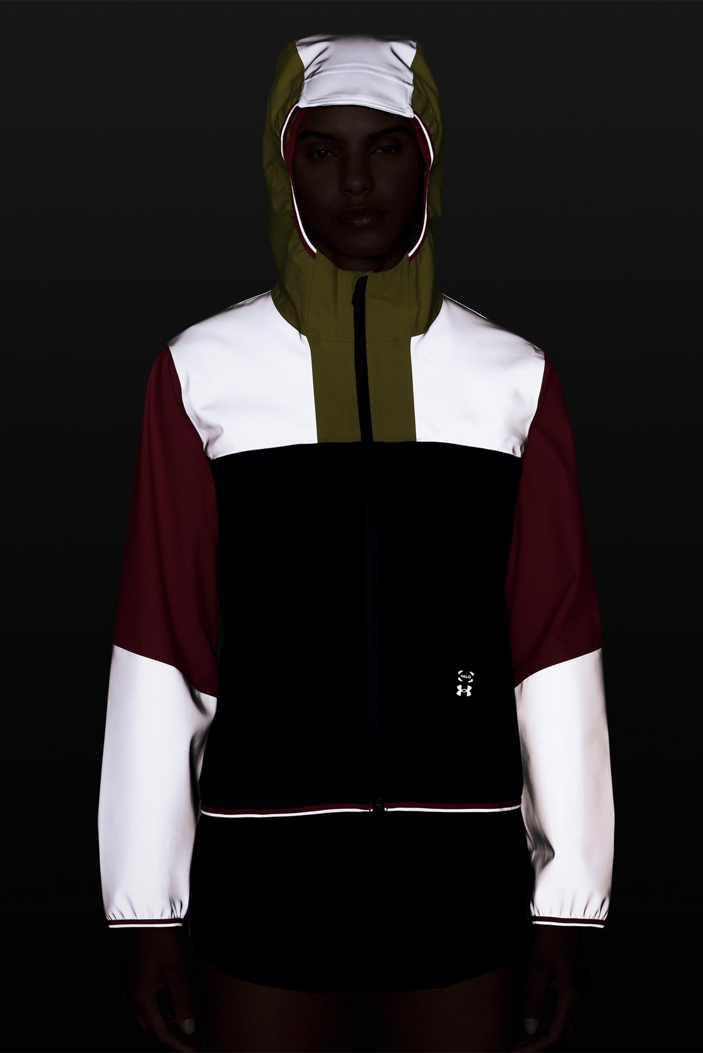 Under Armour ქალის  ქურთუკი