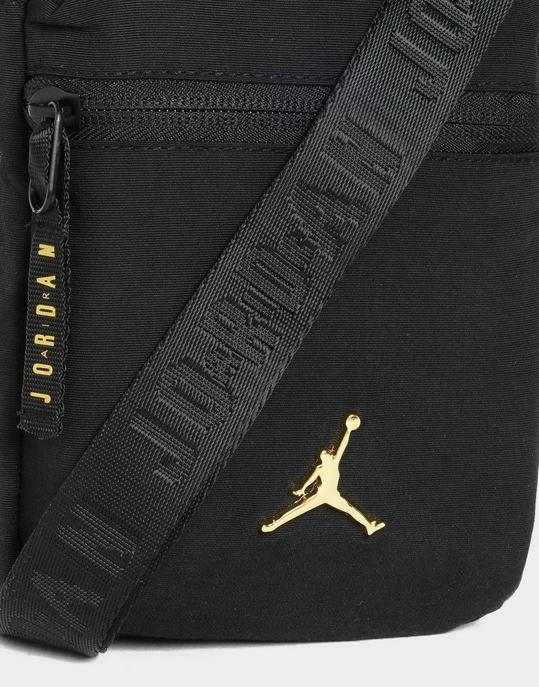 Nike ჩანთა