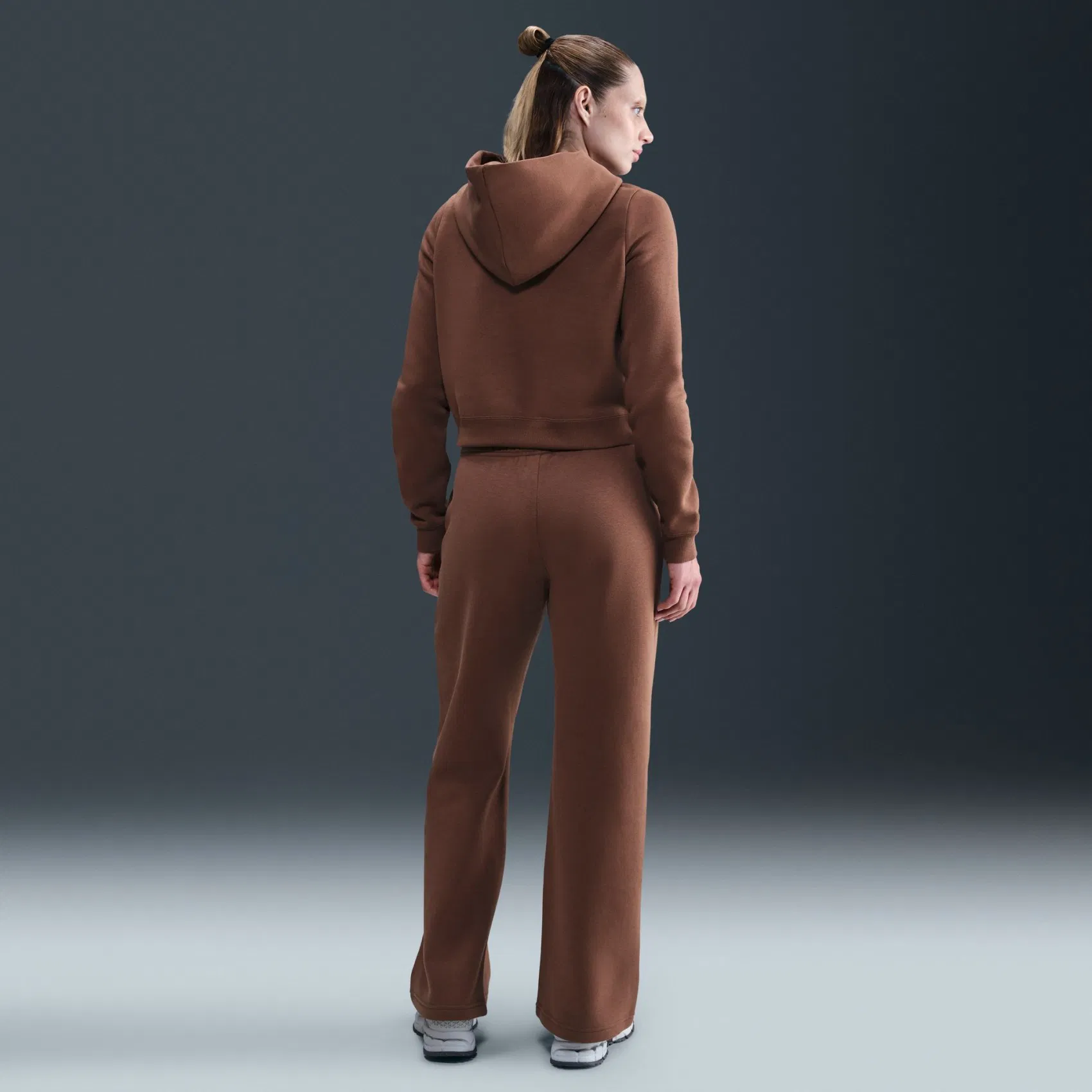Nike ქალის ჯემპრი