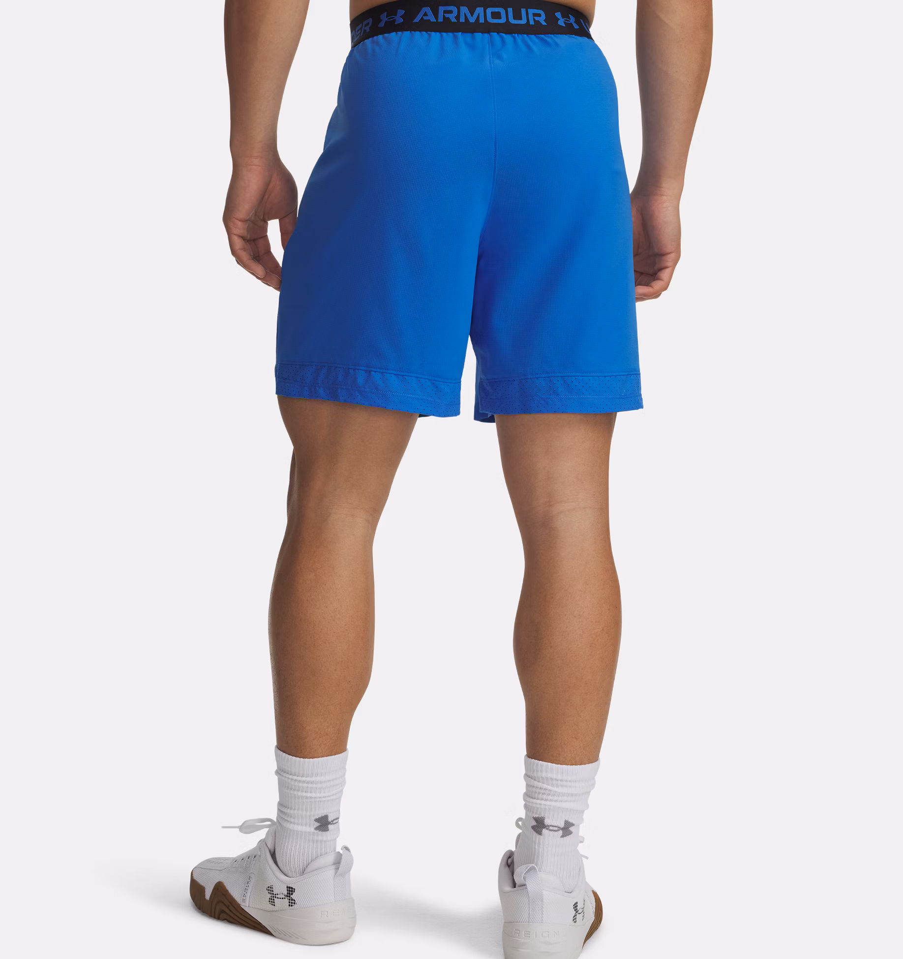 Under Armour მამაკაცის შორტი