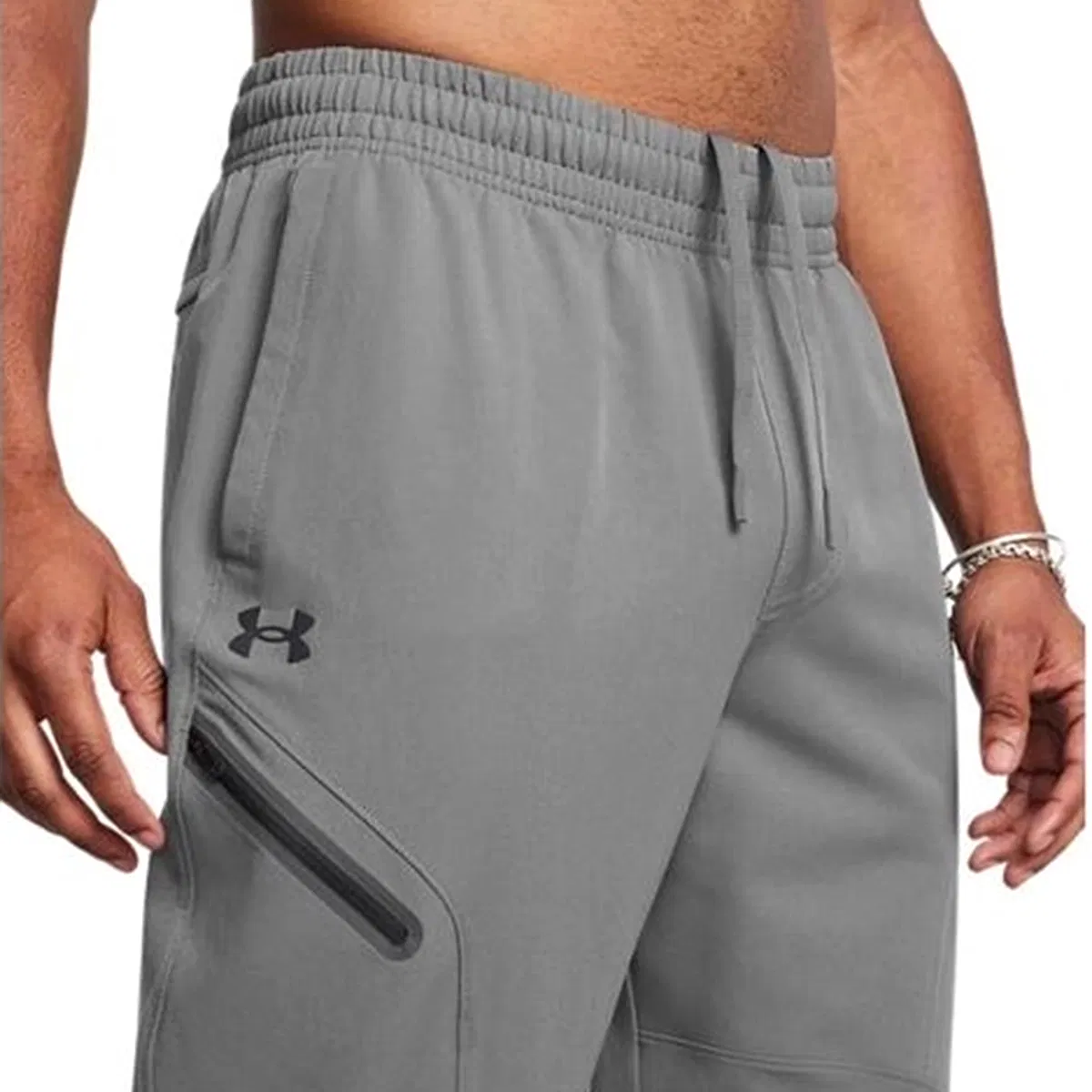 Under Armour მამაკაცის სპორტული შარვალი