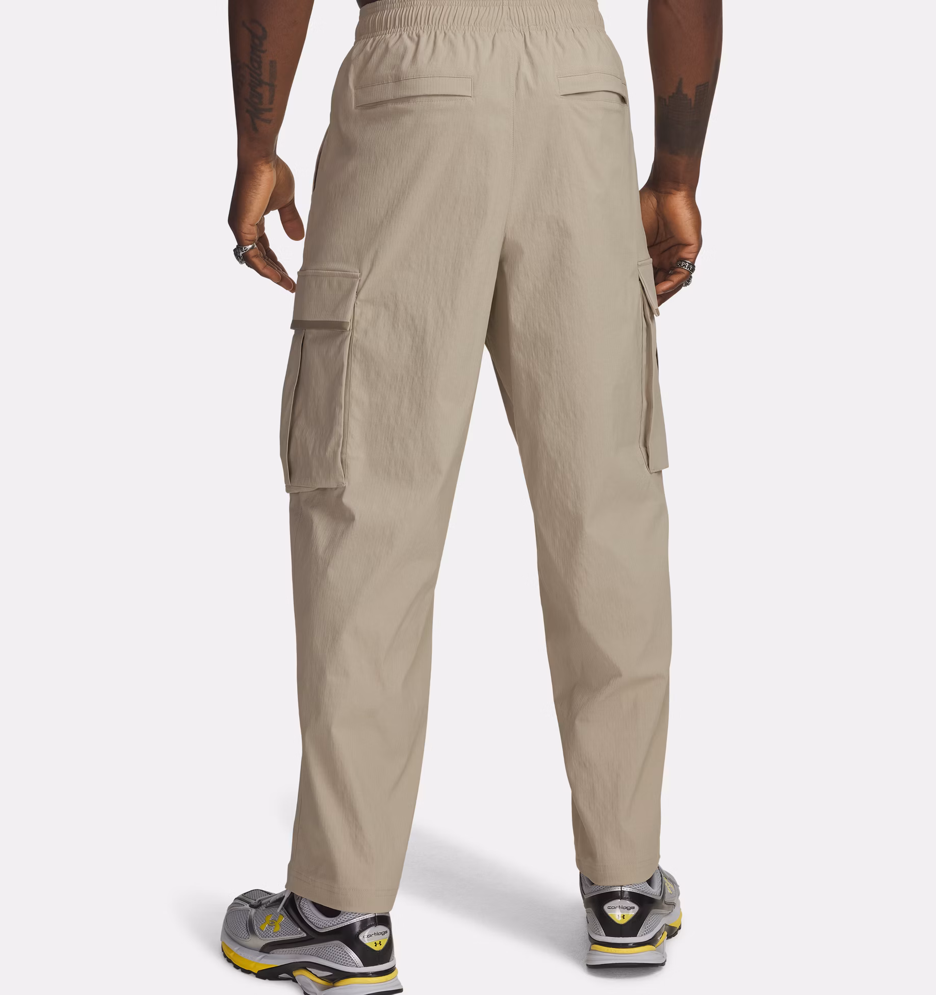 Under Armour მამაკაცის სპორტული შარვალი