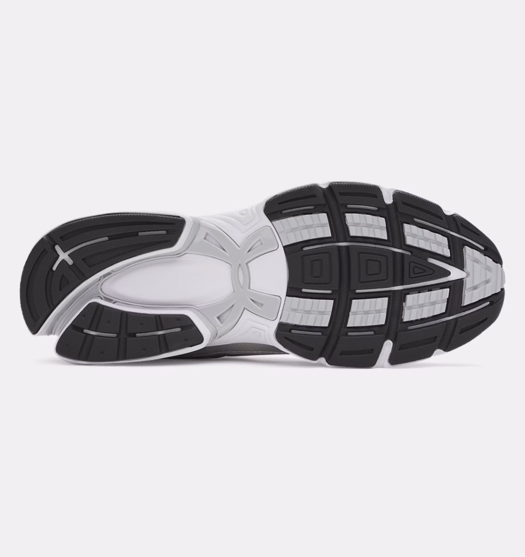 Under Armour მამაკაცის სპორტული ფეხსაცმელი