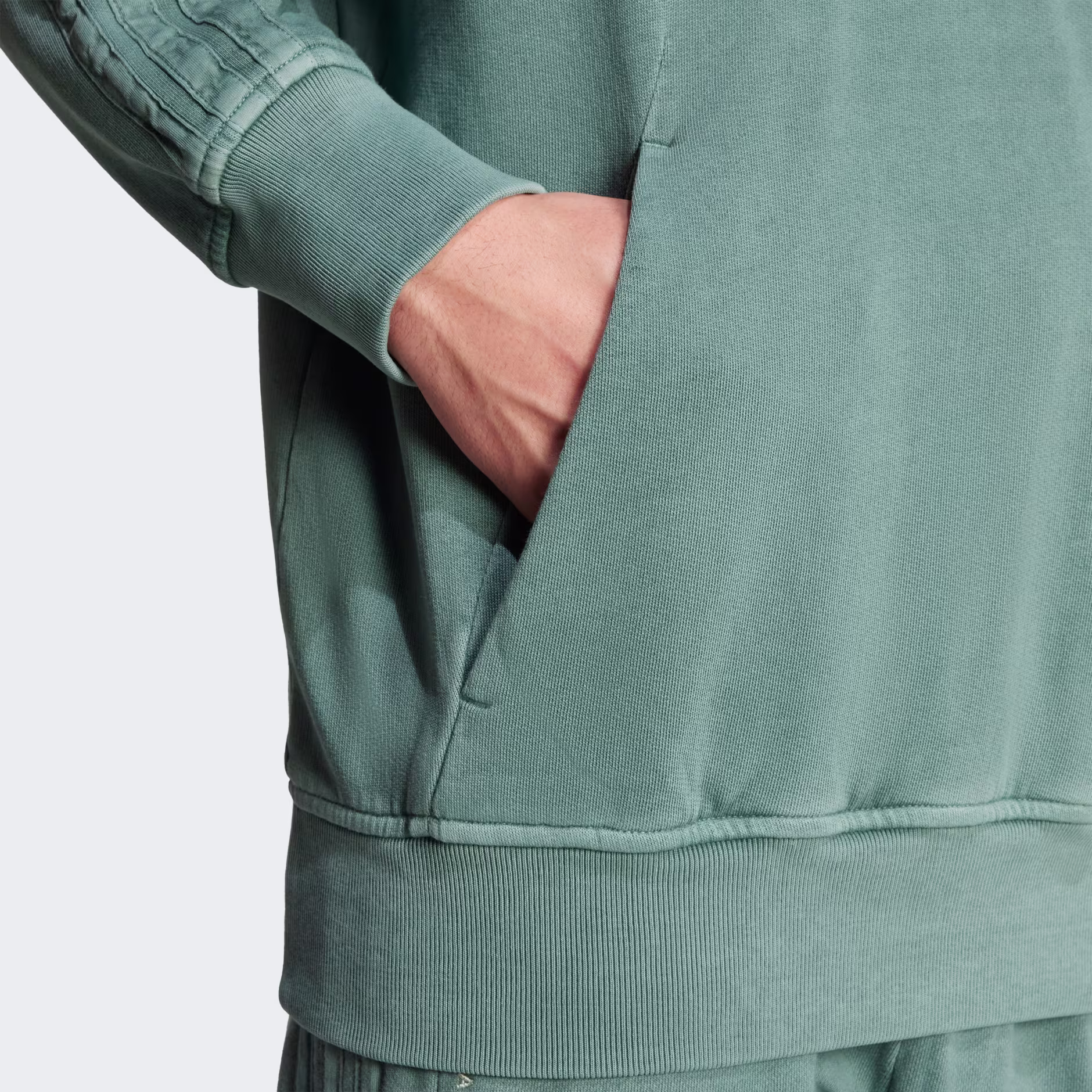 Adidas მამაკაცის ჯემპრი