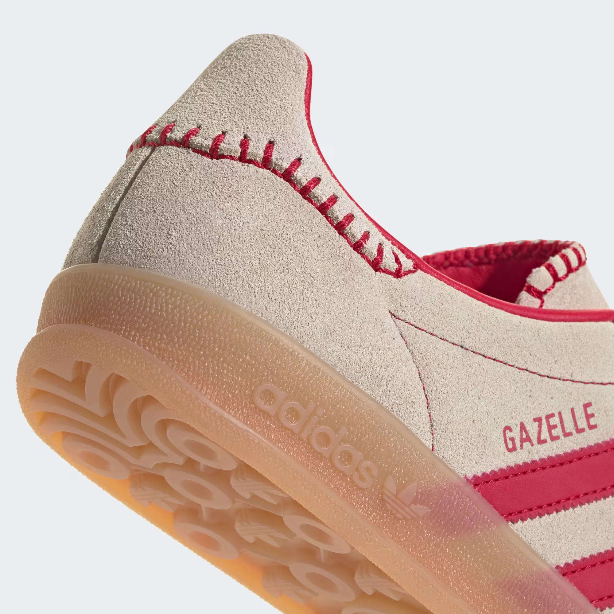 Adidas ქალის სპორტული ფეხსაცმელი
