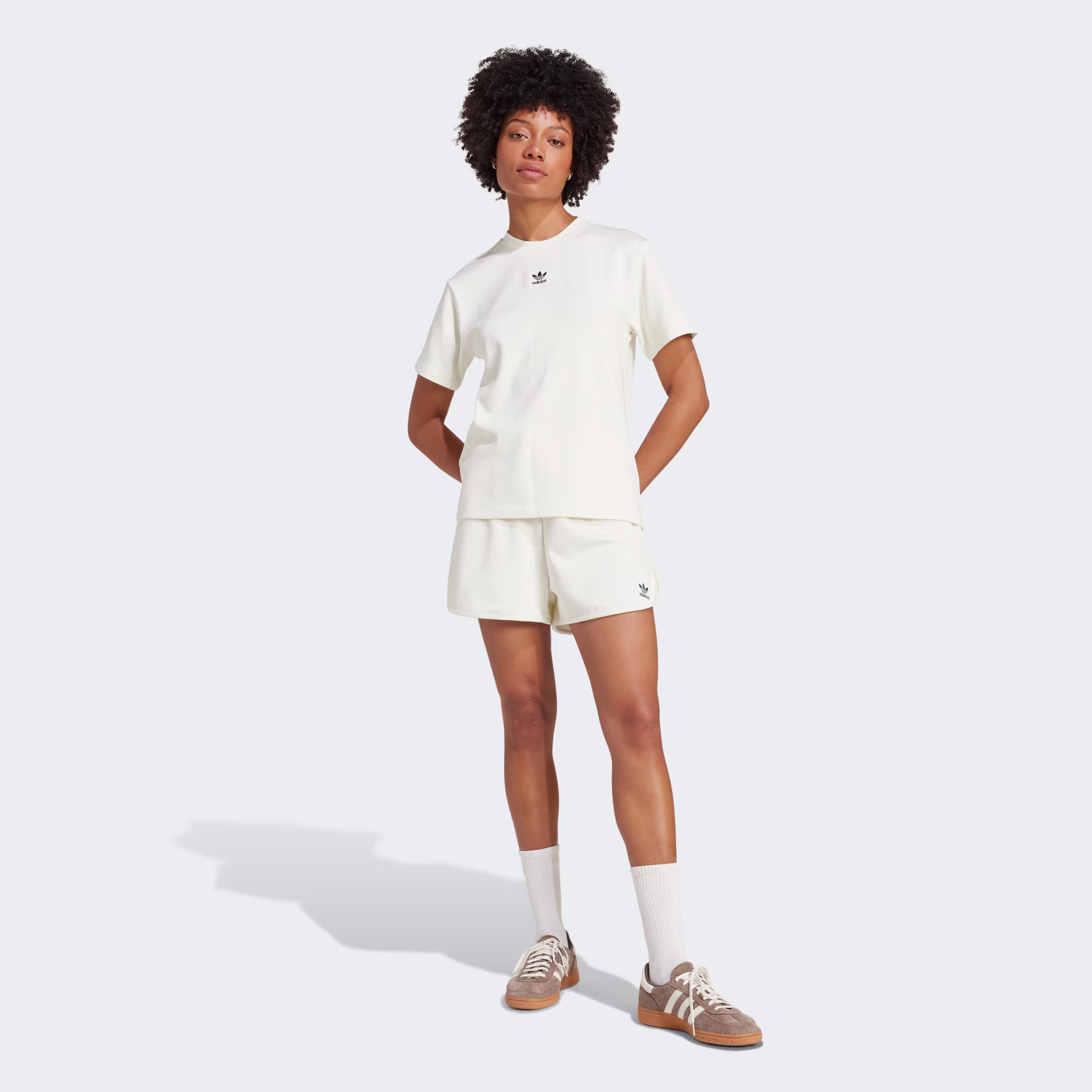 Adidas ქალის მაისური
