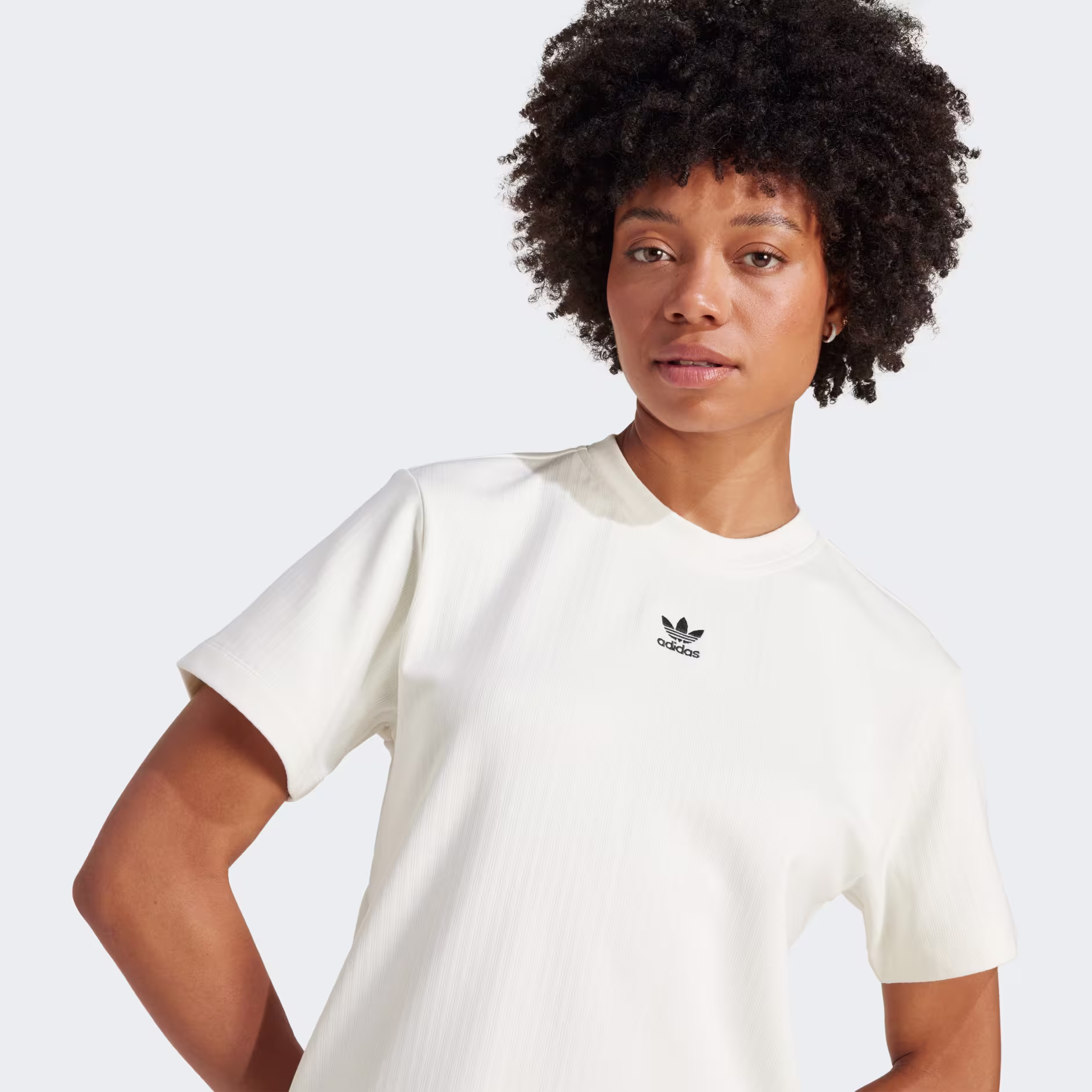 Adidas ქალის მაისური