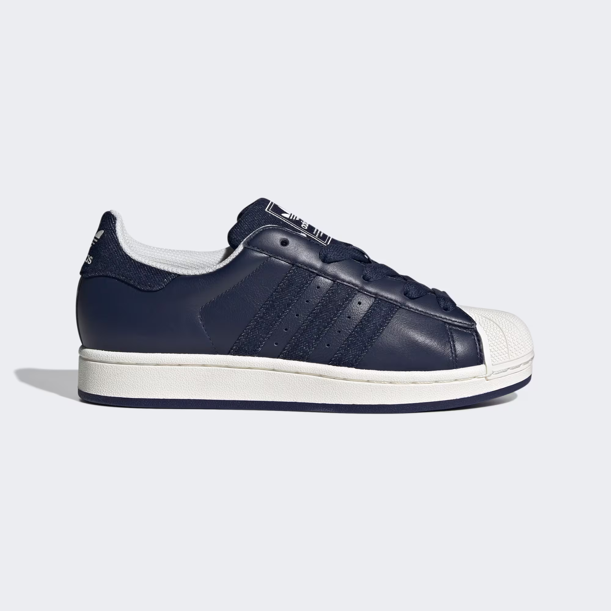 Adidas ქალის სპორტული ფეხსაცმელი