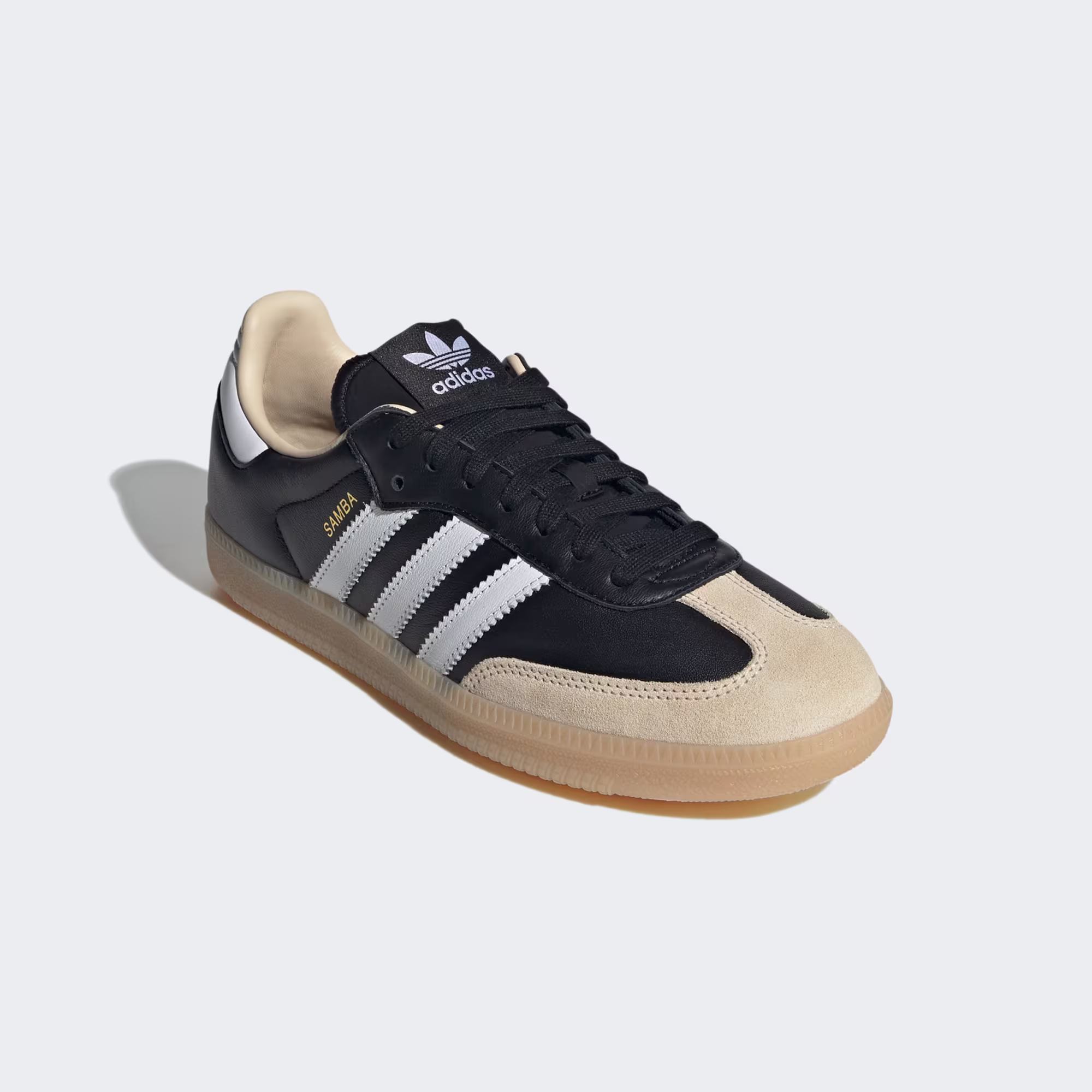 Adidas მამაკაცის სპორტული ფეხსაცმელი