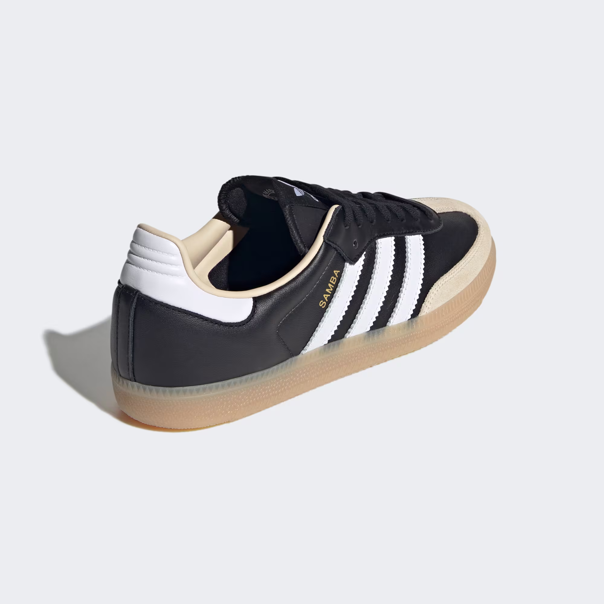 Adidas მამაკაცის სპორტული ფეხსაცმელი