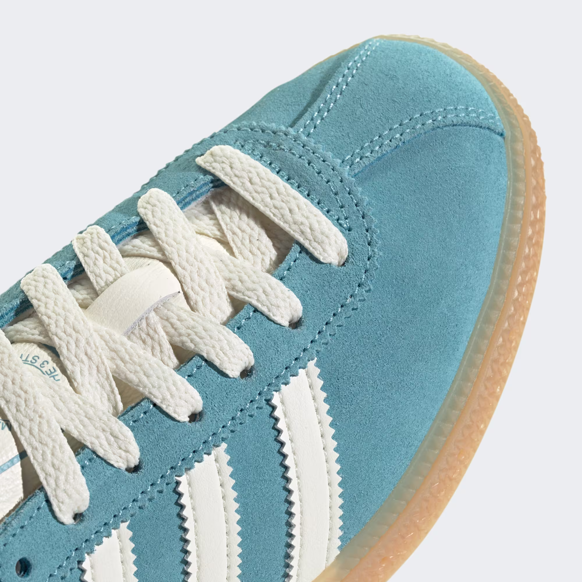 Adidas ქალის სპორტული ფეხსაცმელი