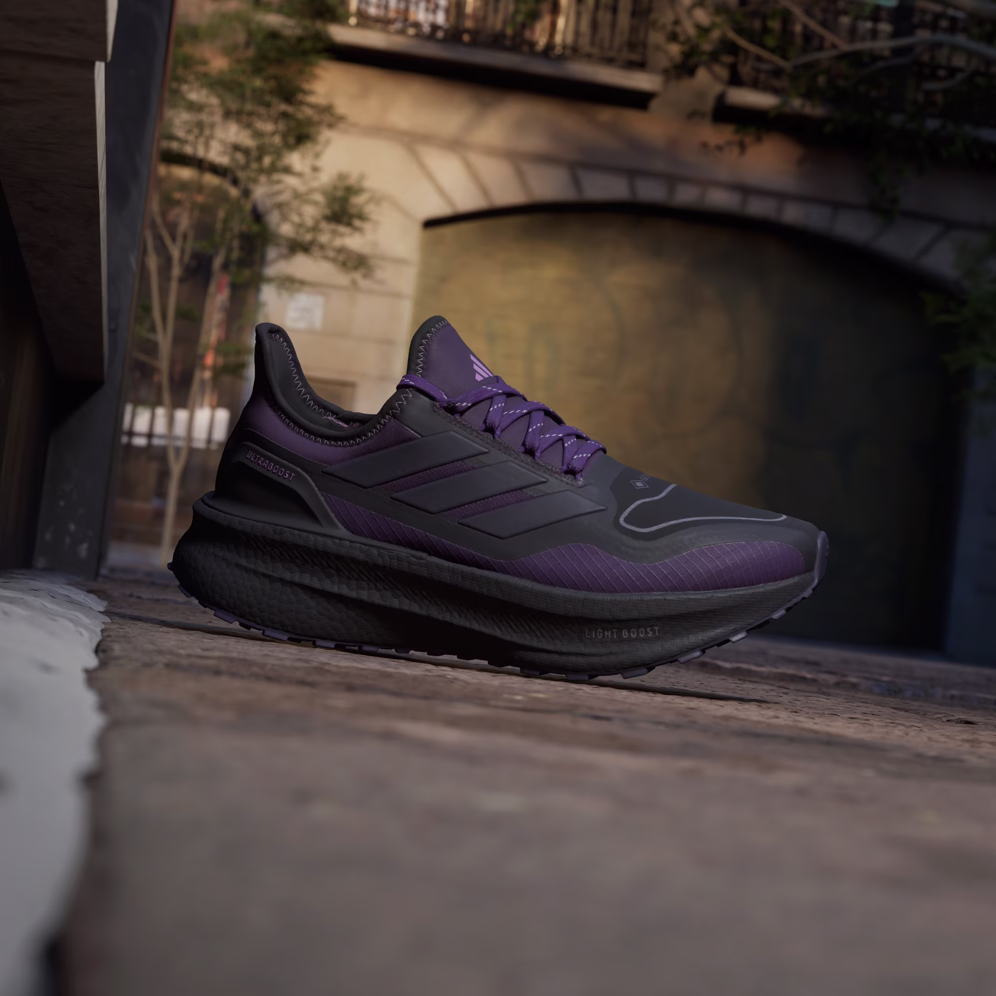 Adidas ქალის სპორტული ფეხსაცმელი