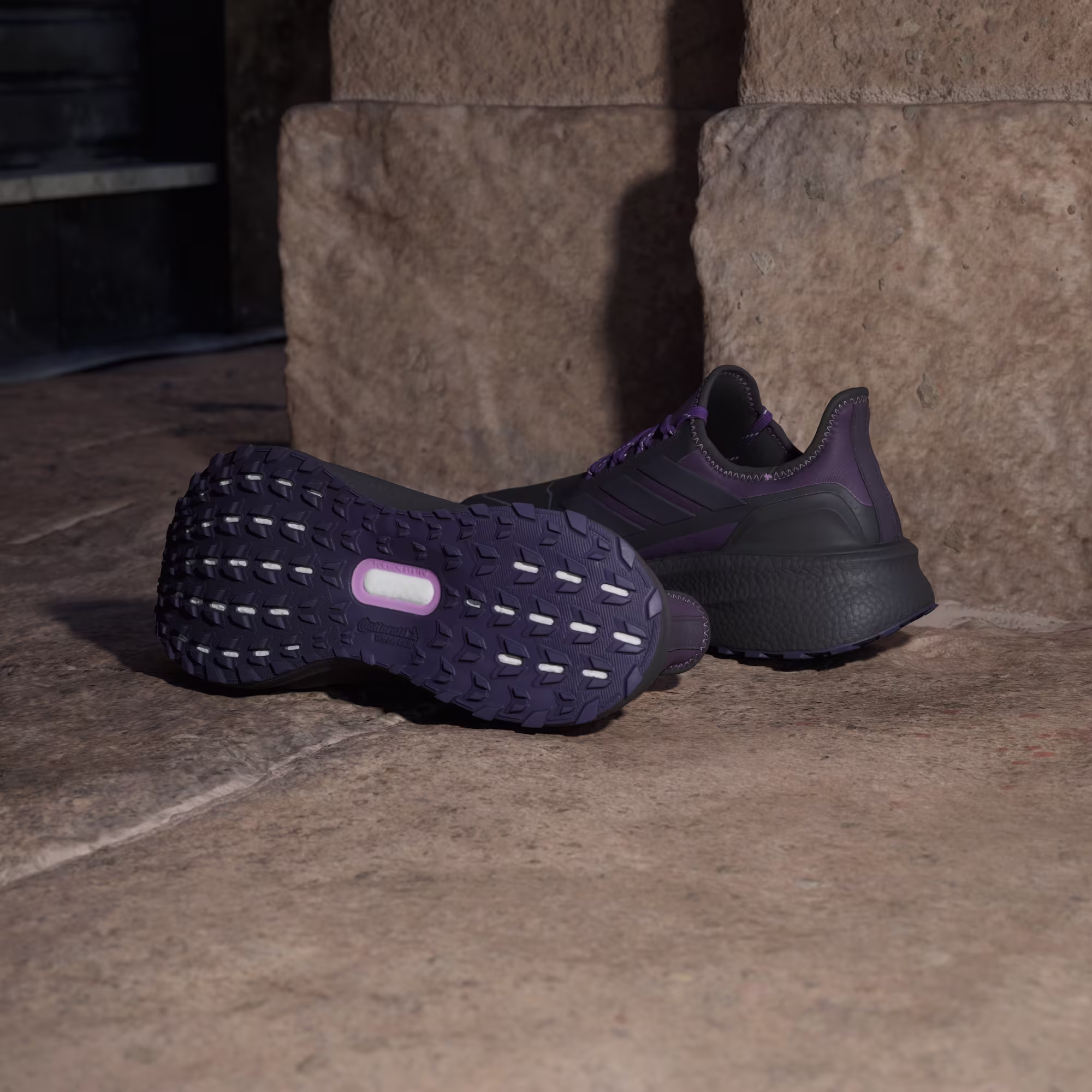 Adidas ქალის სპორტული ფეხსაცმელი