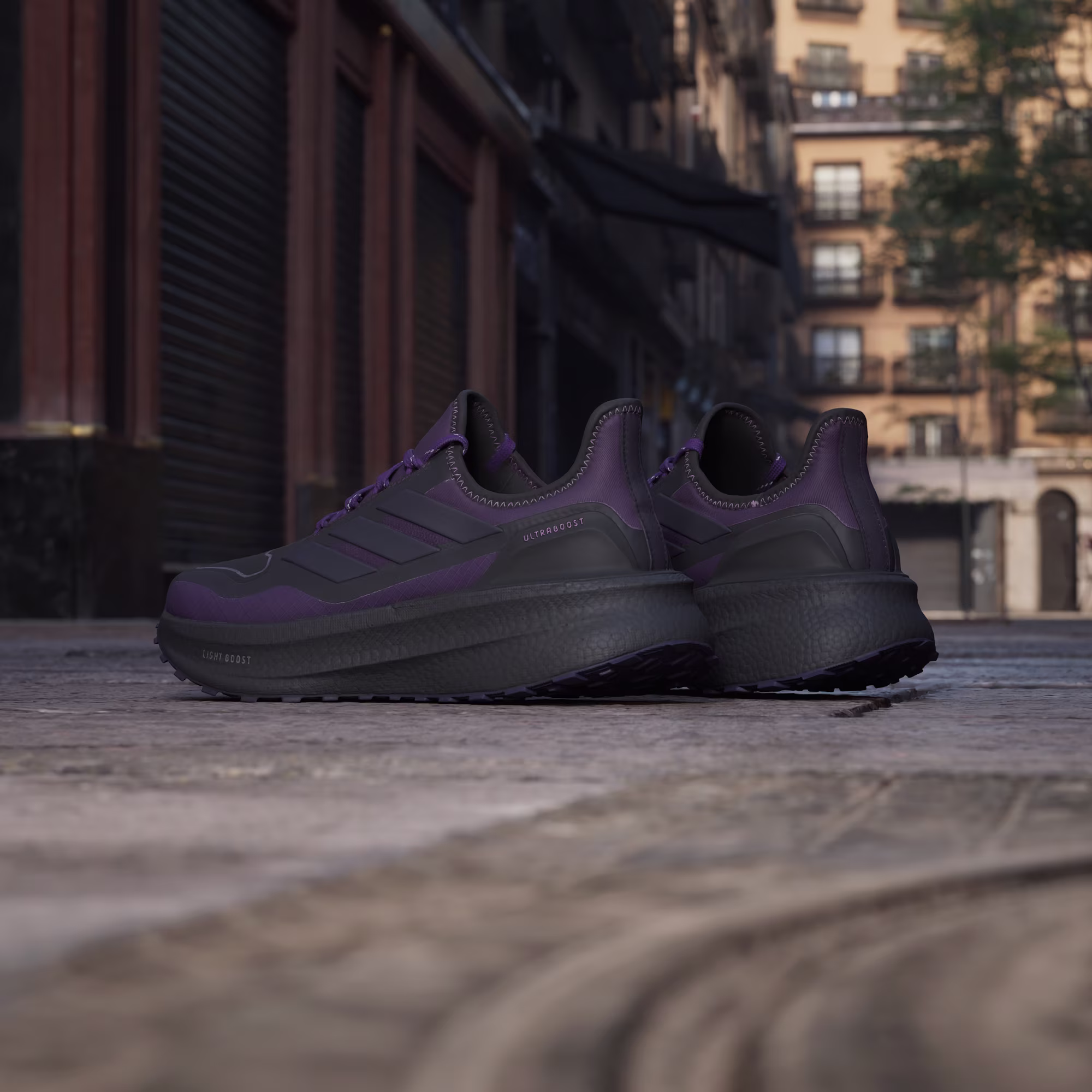 Adidas ქალის სპორტული ფეხსაცმელი