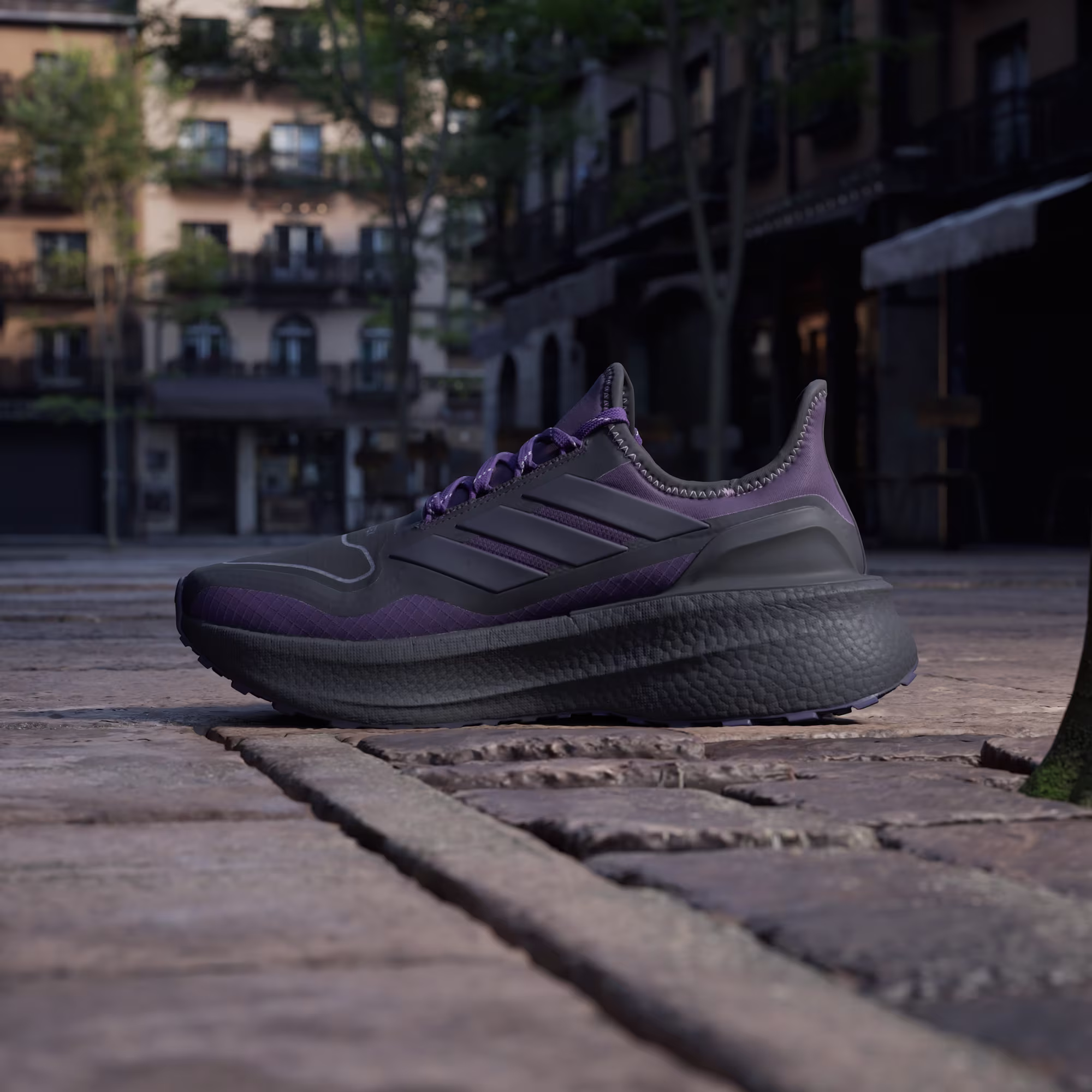 Adidas ქალის სპორტული ფეხსაცმელი
