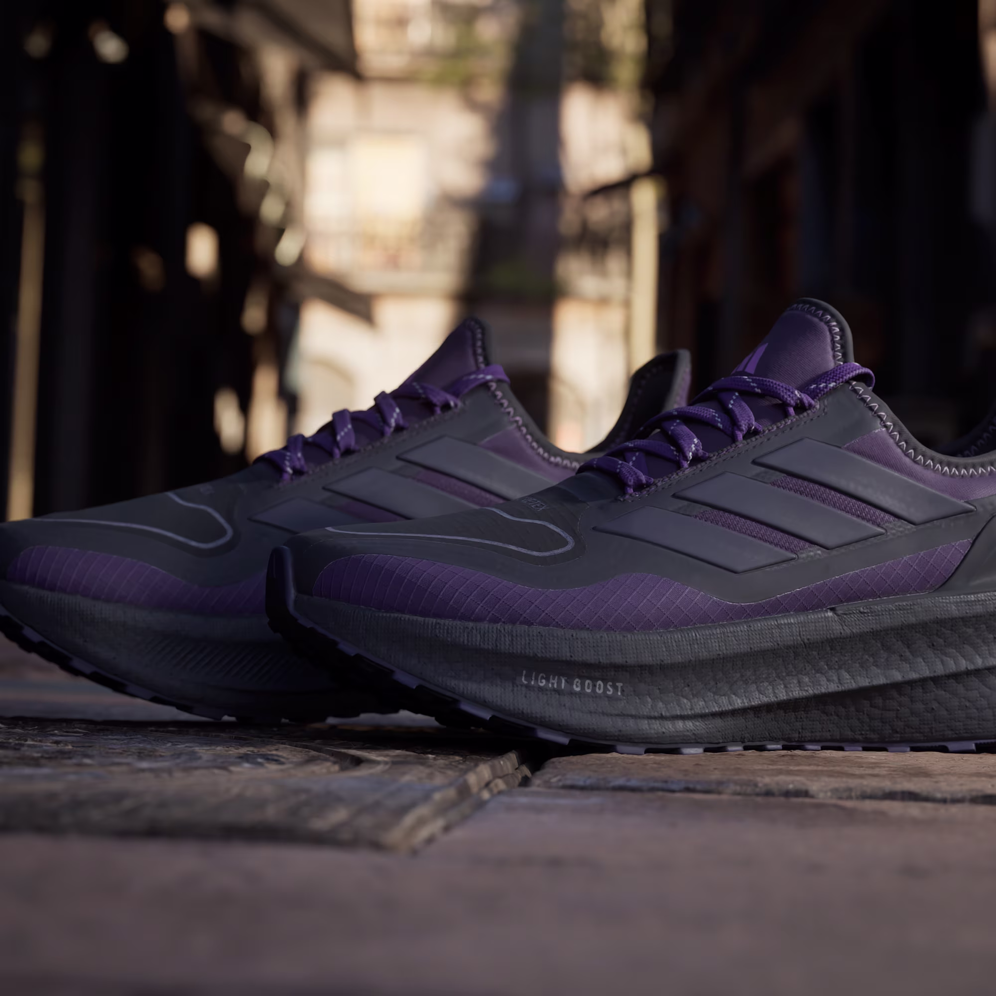 Adidas ქალის სპორტული ფეხსაცმელი