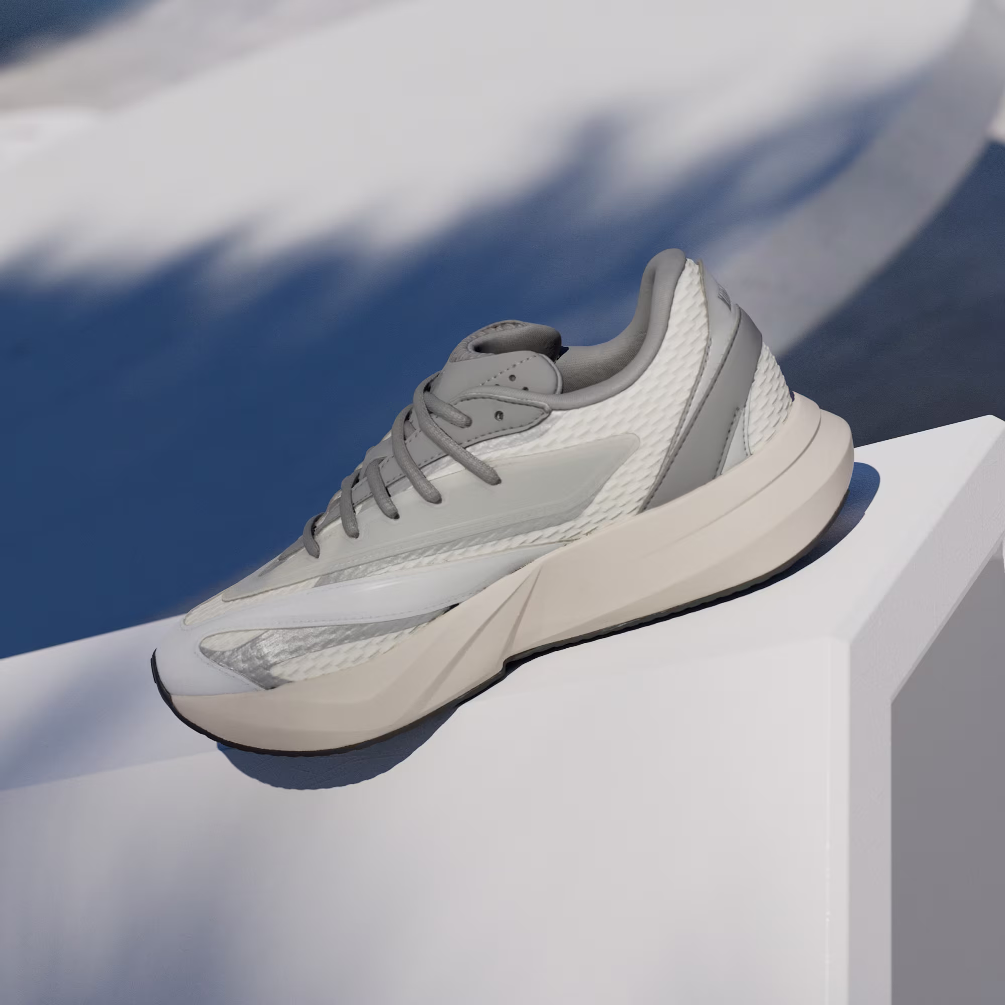 Adidas ქალის სპორტული ფეხსაცმელი