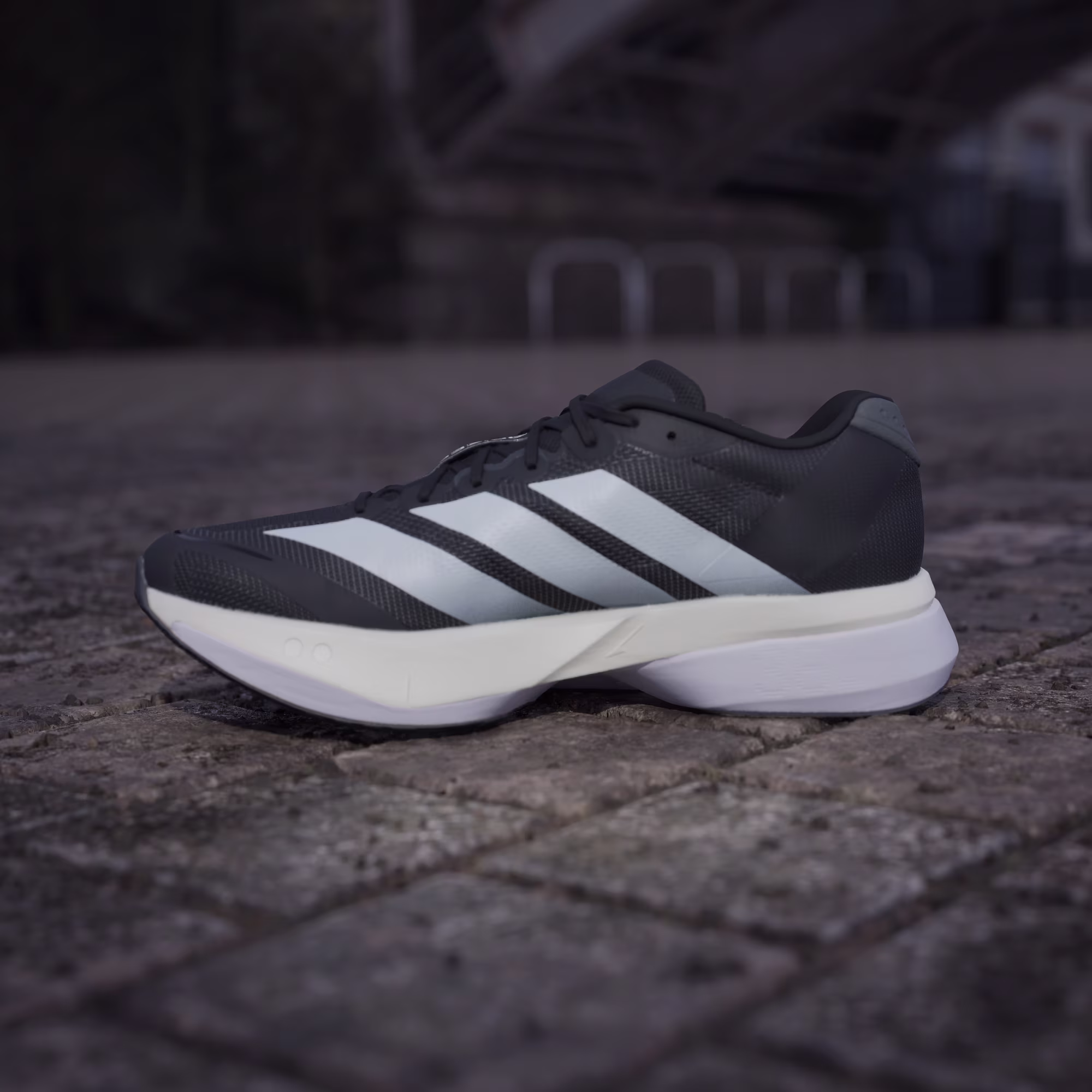 Adidas მამაკაცის სპორტული ფეხსაცმელი