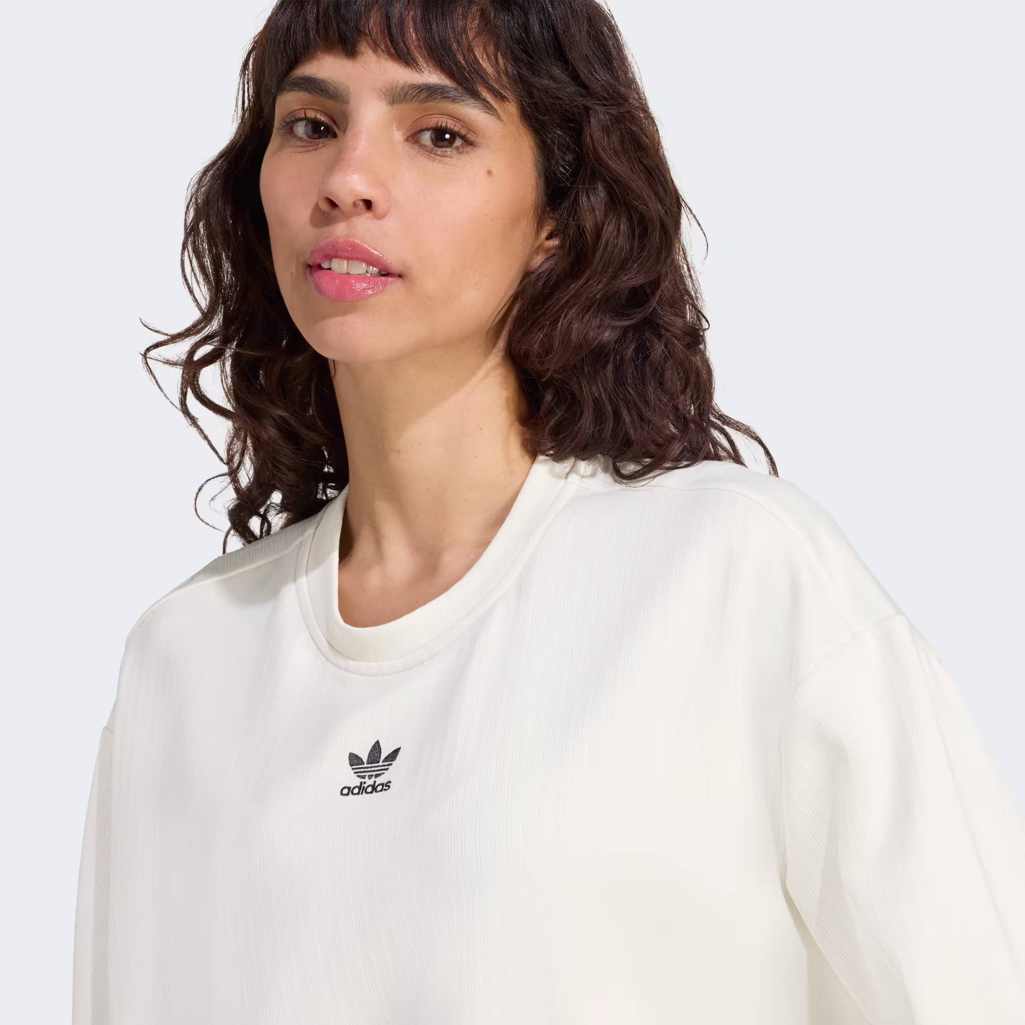 Adidas ქალის ჯემპრი