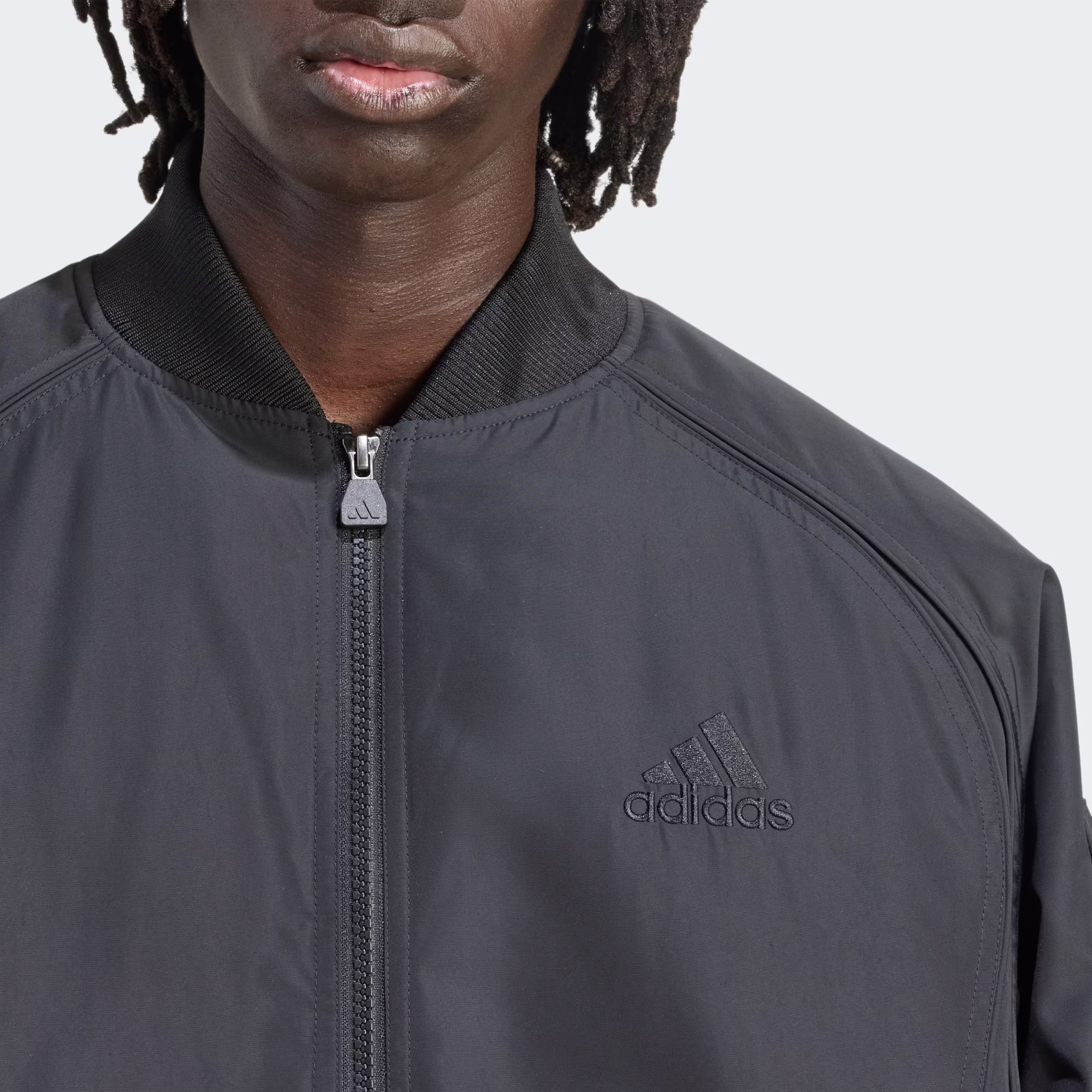 Adidas მამაკაცის ქურთუკი