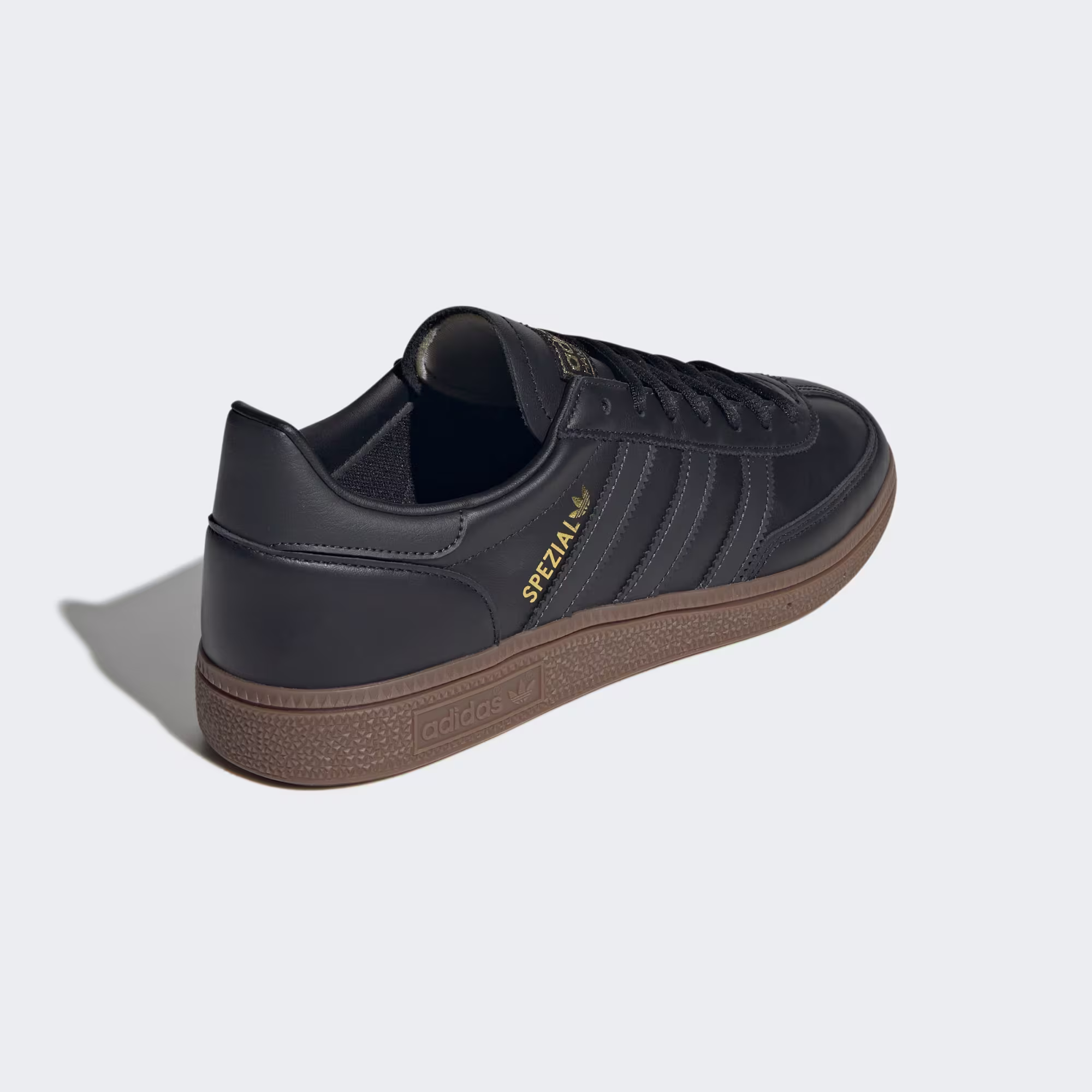 Adidas მამაკაცის სპორტული ფეხსაცმელი