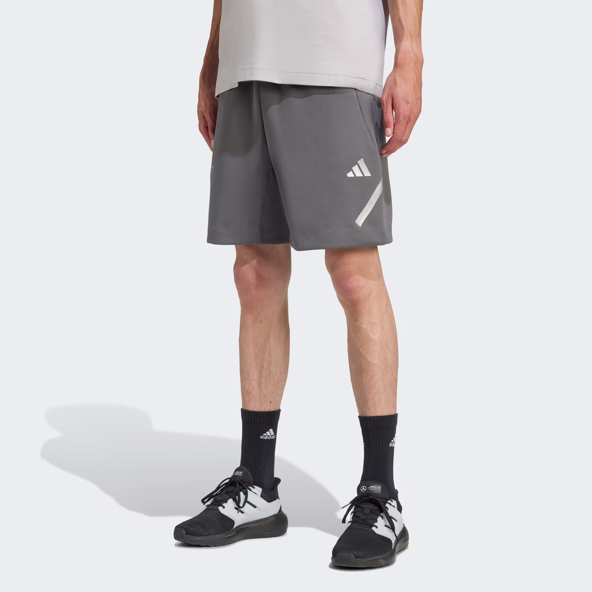 Adidas მამაკაცის შორტი