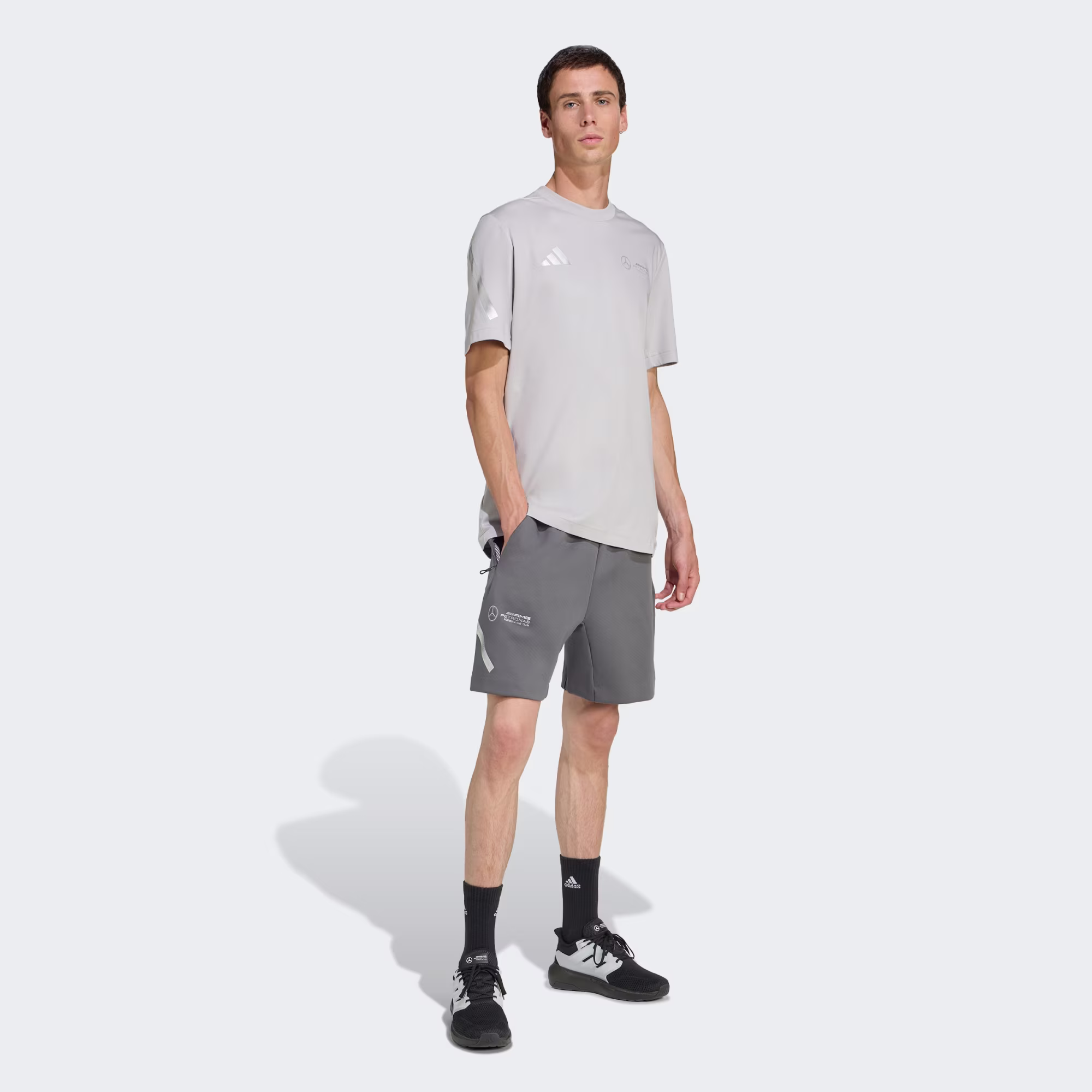 Adidas მამაკაცის შორტი