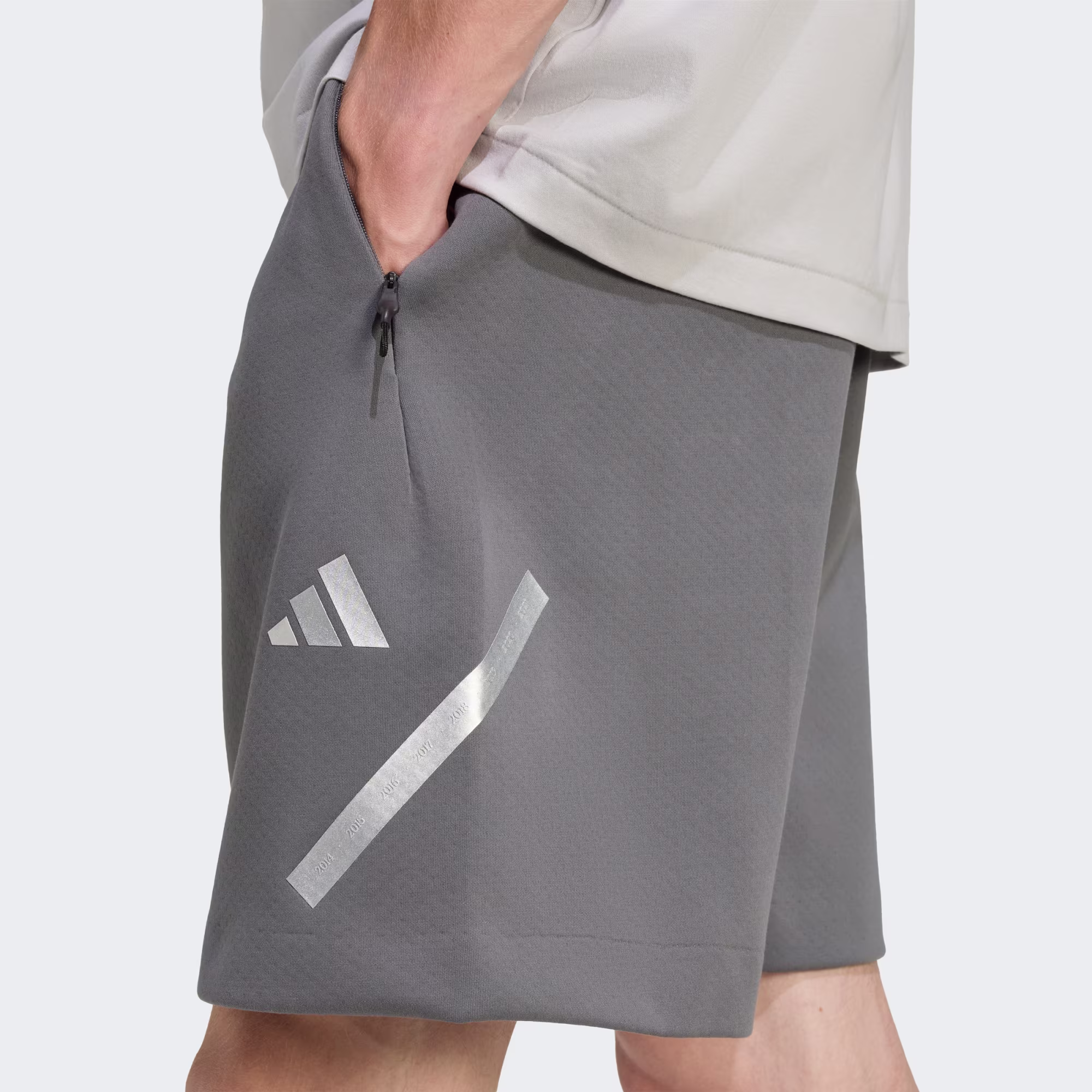 Adidas მამაკაცის შორტი