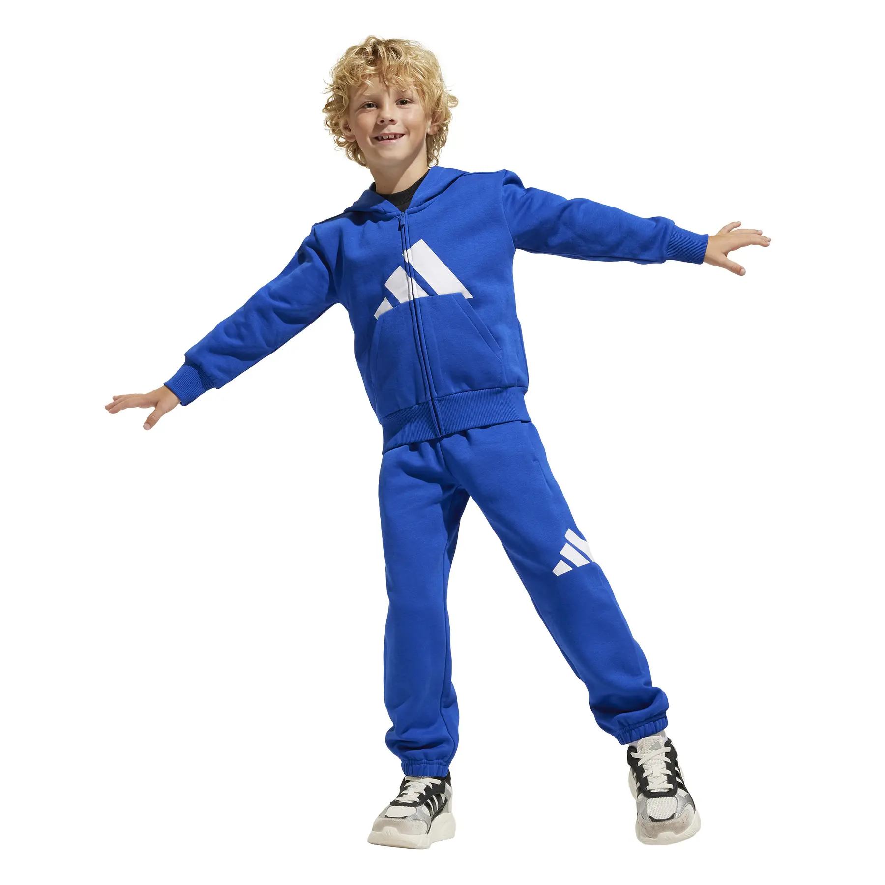 Adidas ბავშვის სპორტული კომპლექტი