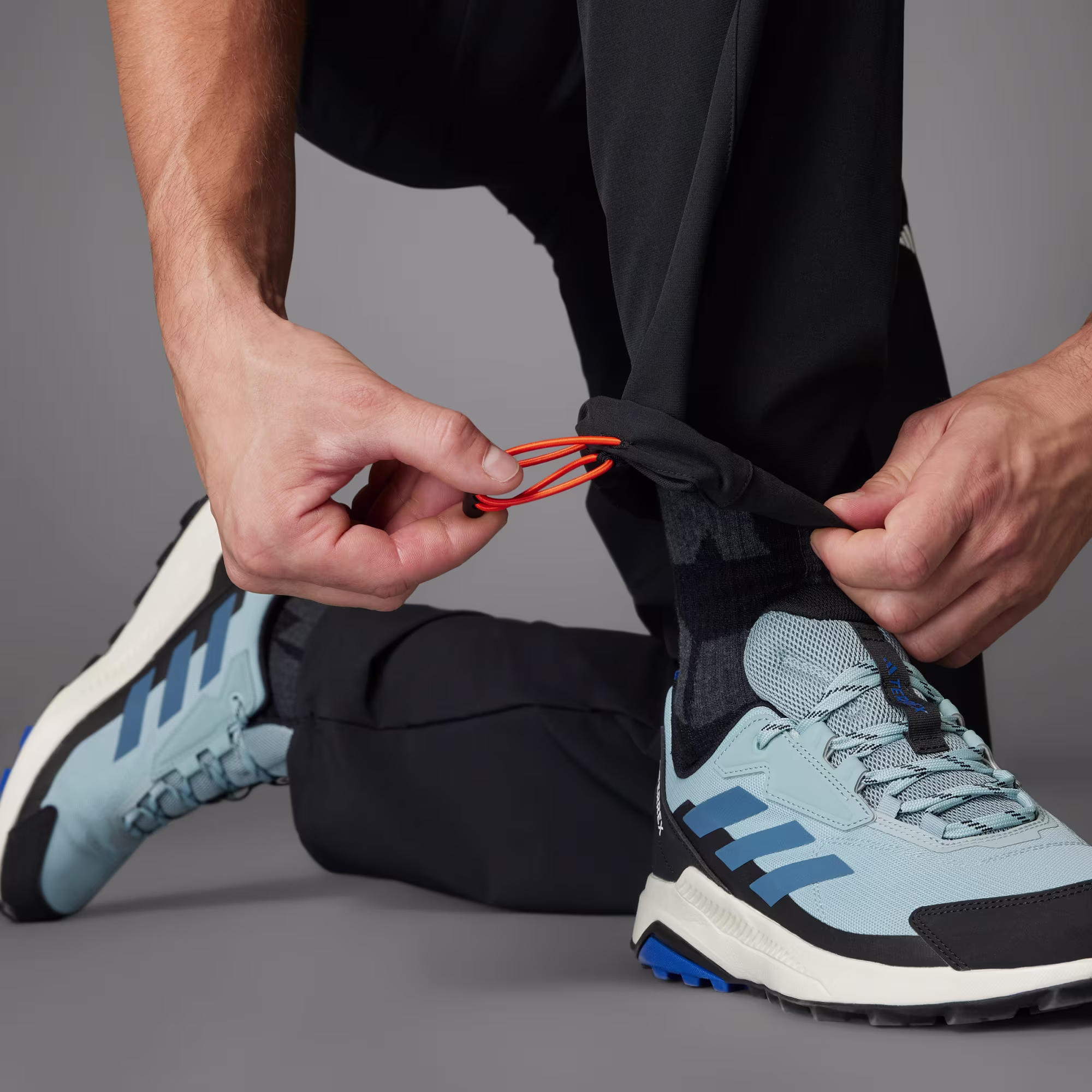 Adidas მამაკაცის შარვალი