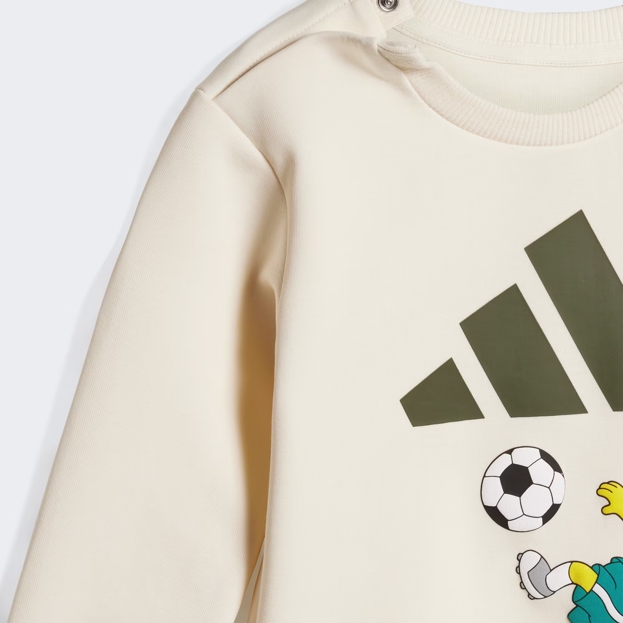 Adidas ბავშვის სპორტული კომპლექტი