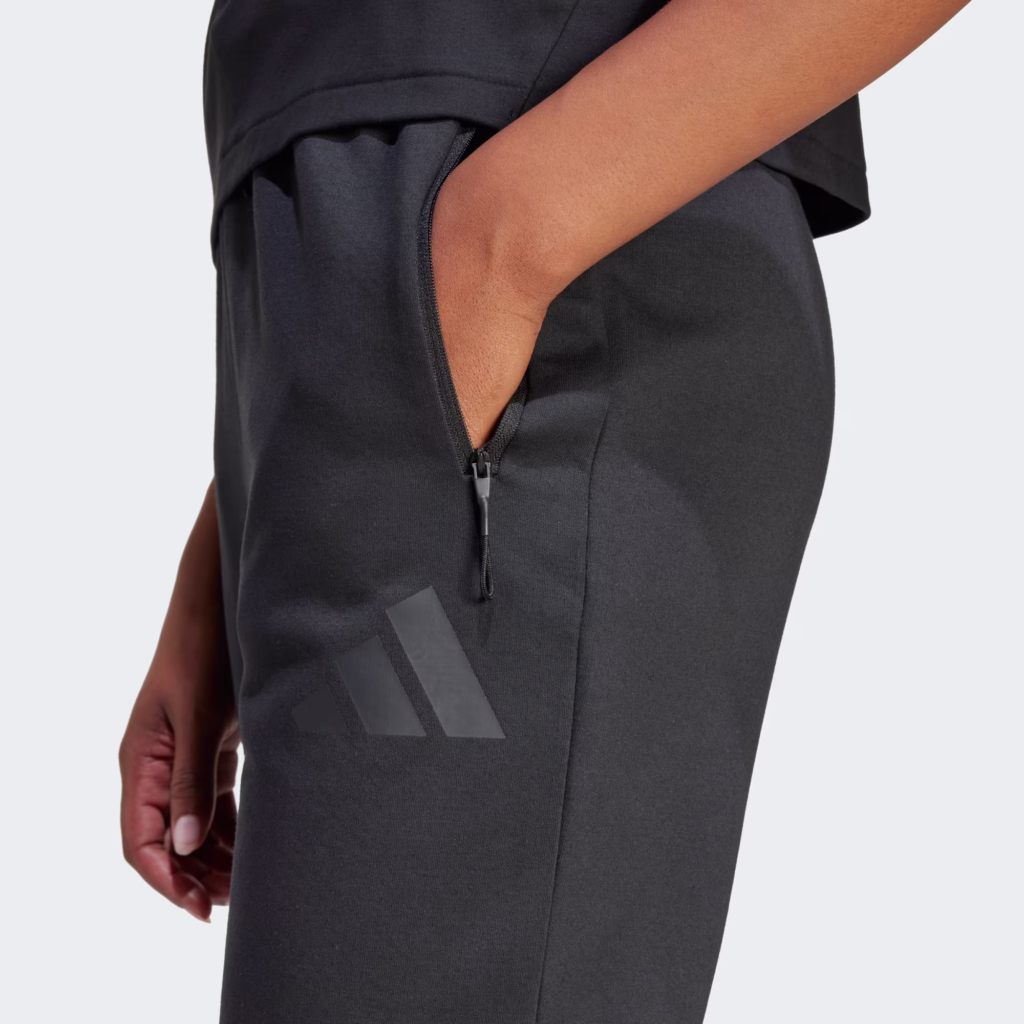 Adidas ქალის შარვალი W Z.N.E. PT