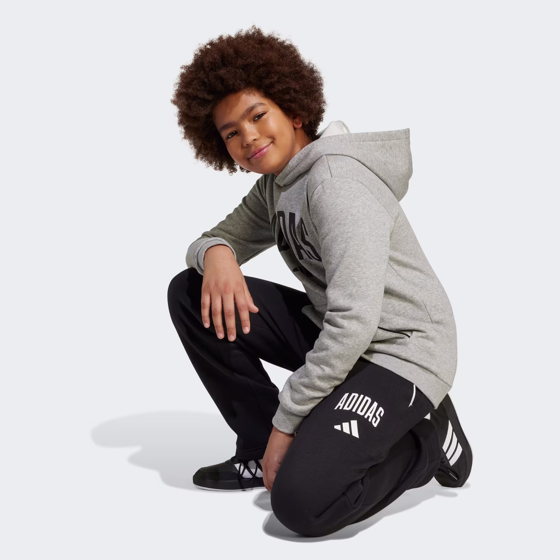 Adidas ბავშვის შარვალი