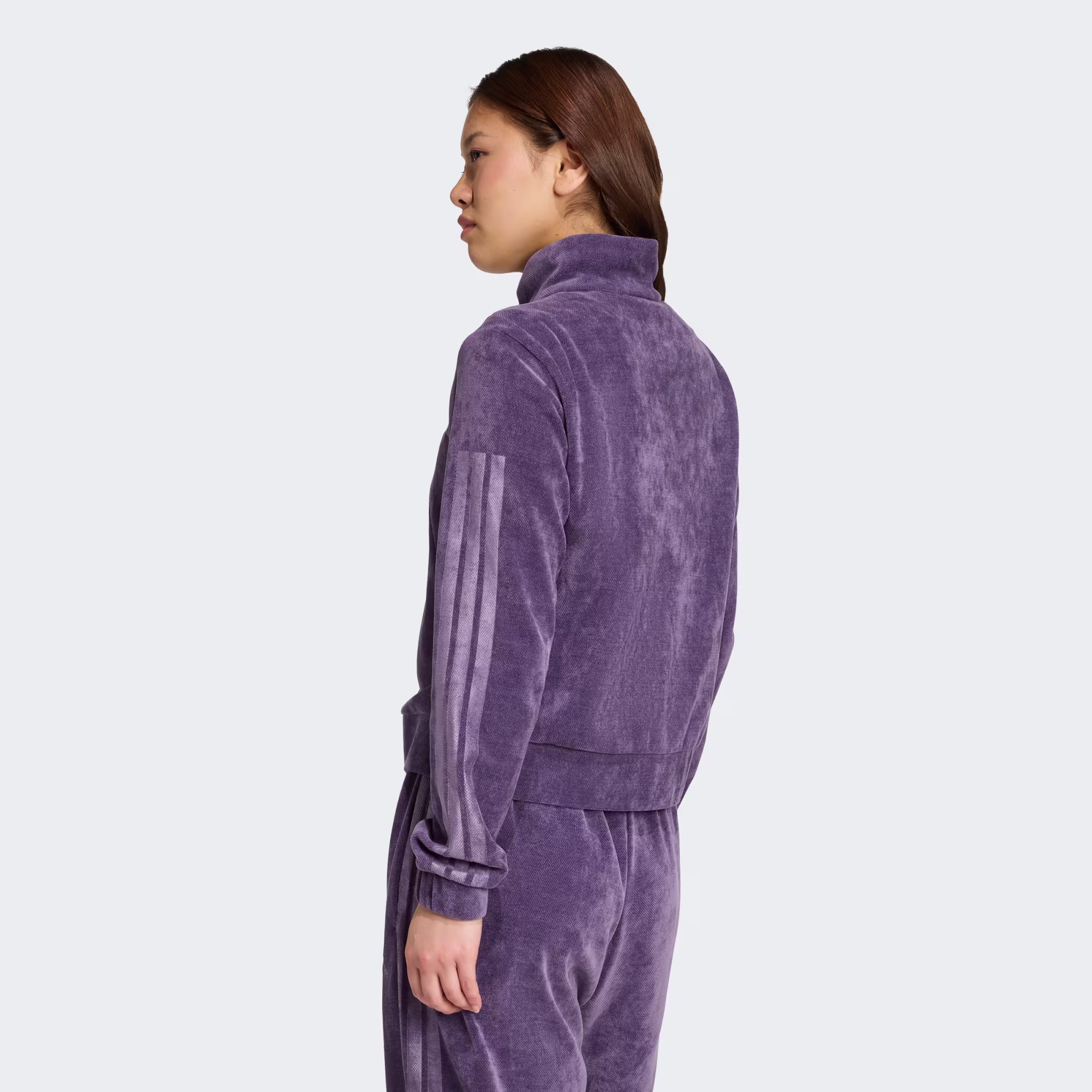 Adidas ქალის ჯემპრი