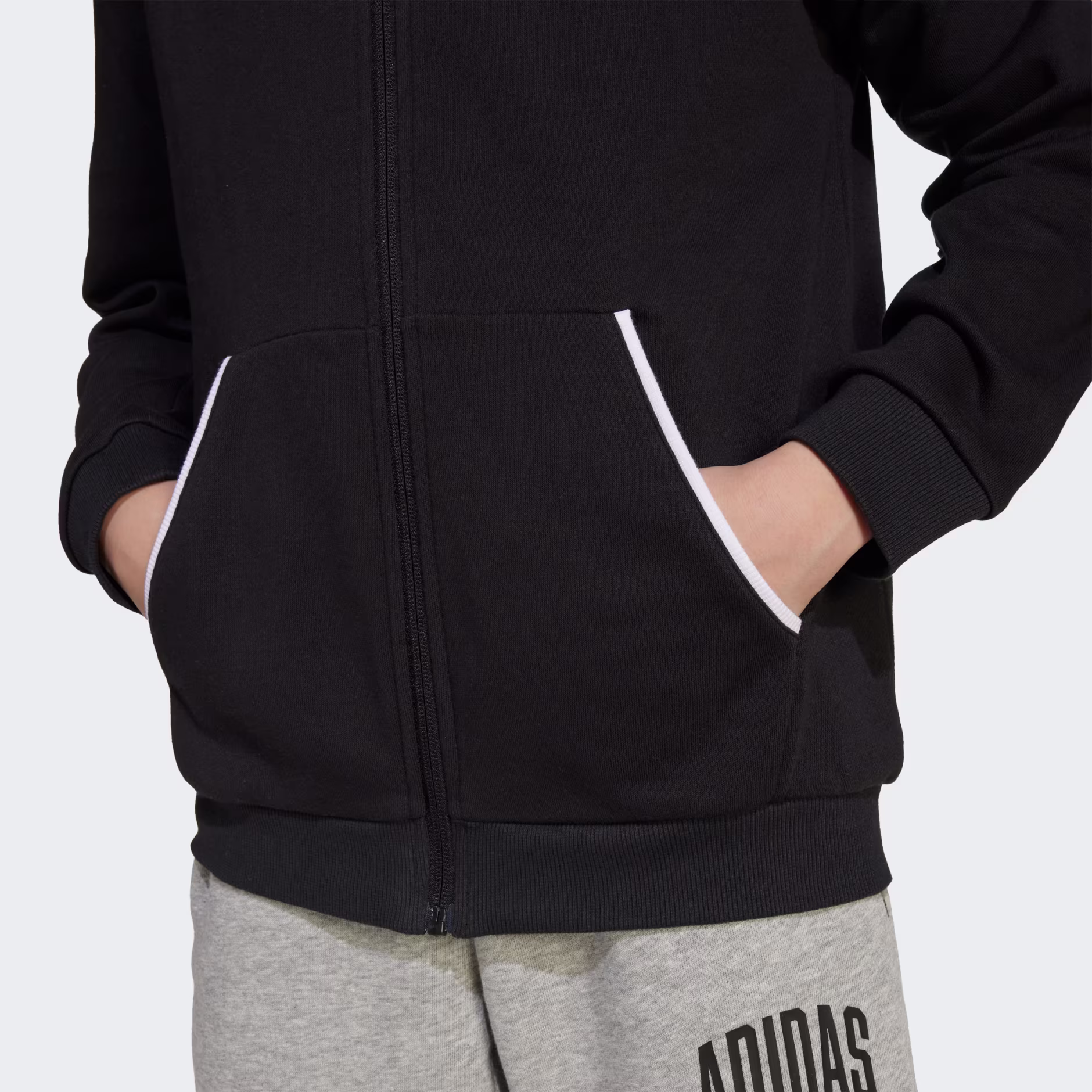 Adidas ბავშვის ჯემპრი