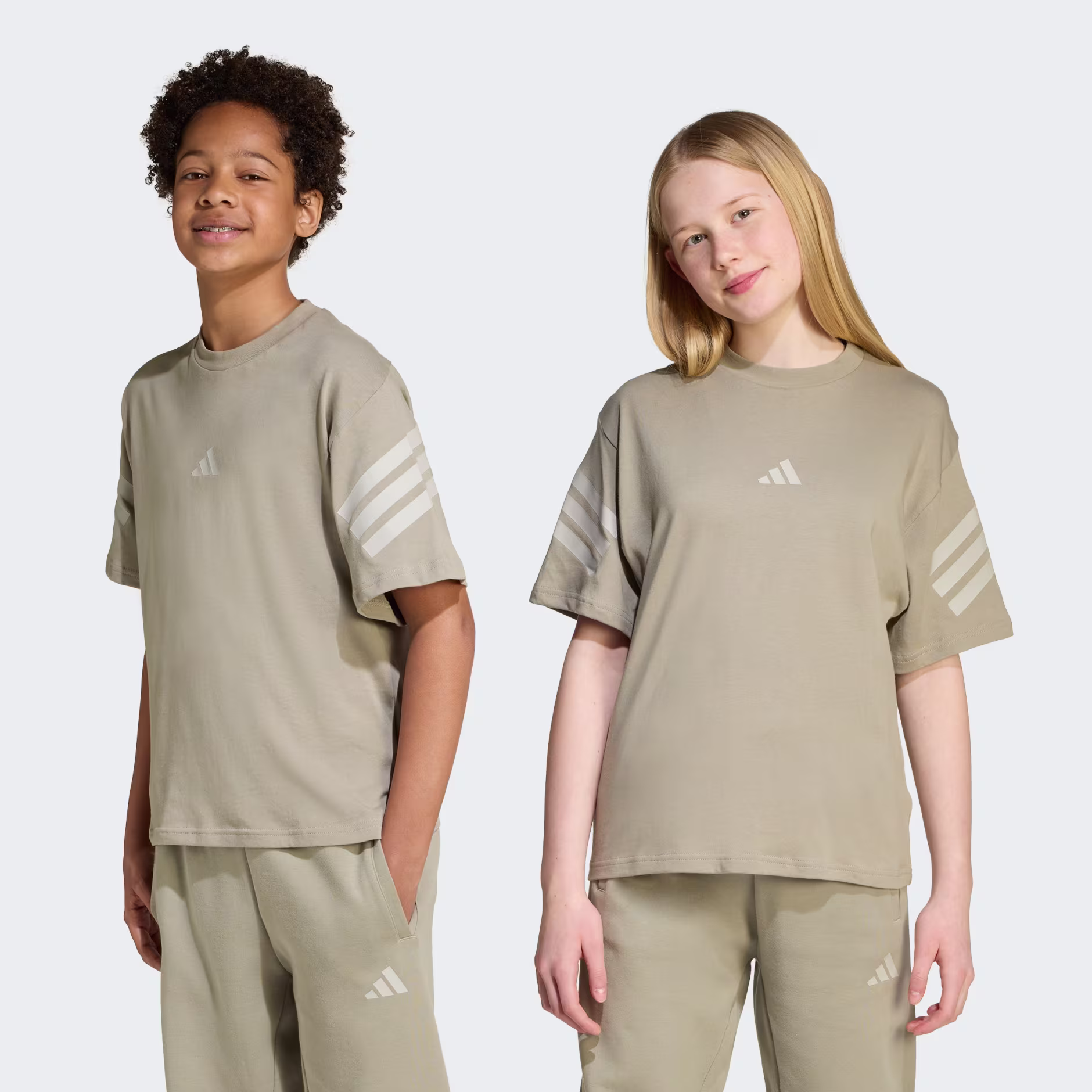 Adidas ბავშვის მაისური