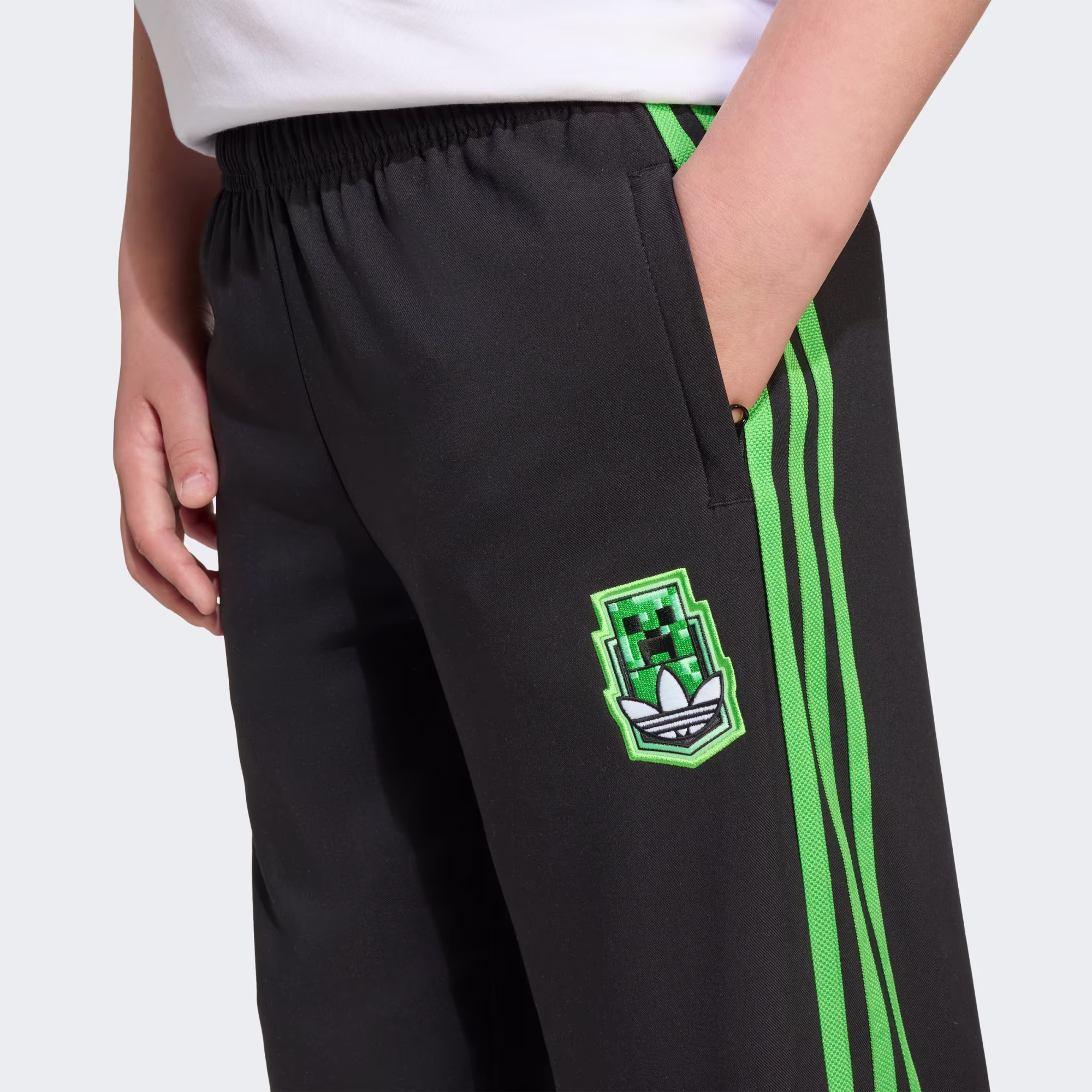 Adidas ბავშვის შარვალი