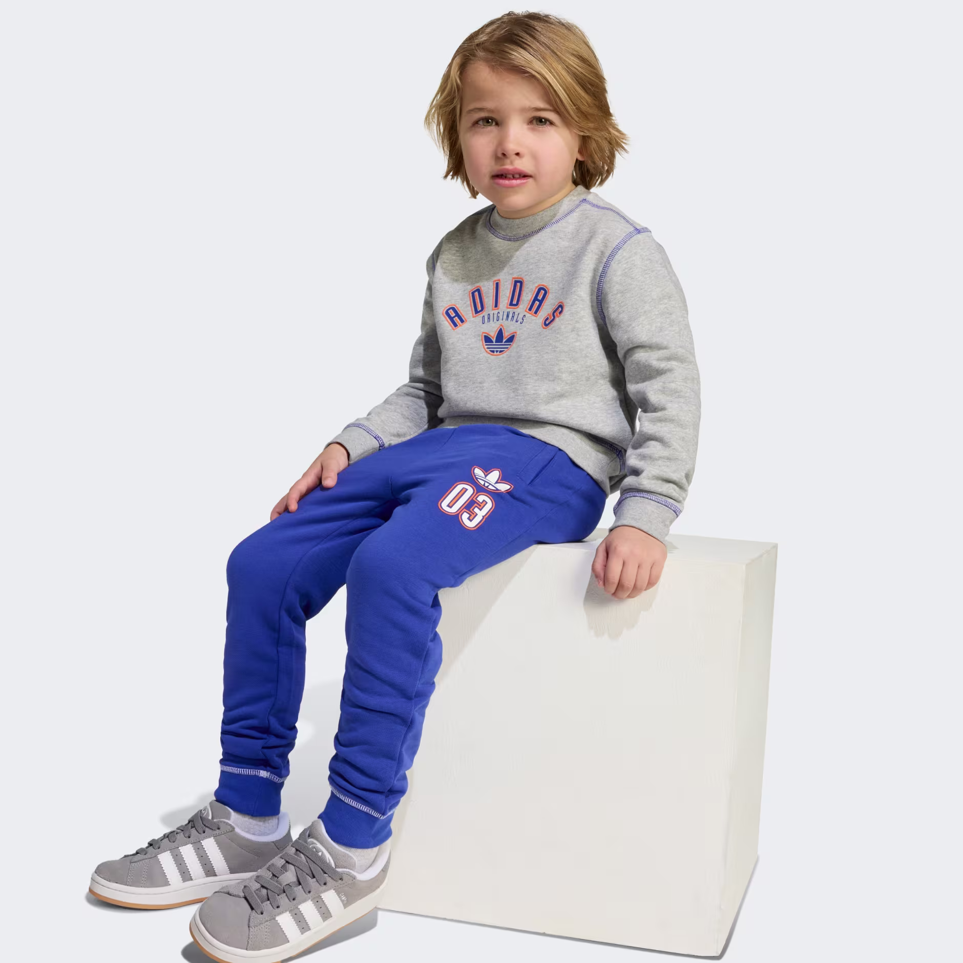 Adidas ბავშვის სპორტული კომპლექტი