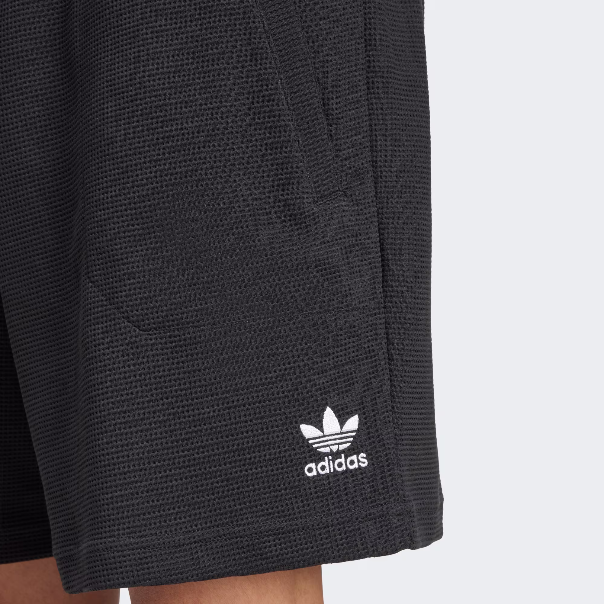 Adidas მამაკაცის შორტი