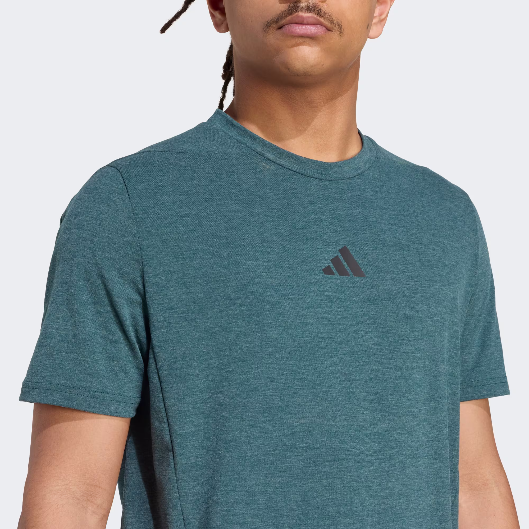 Adidas მამაკაცის მაისური