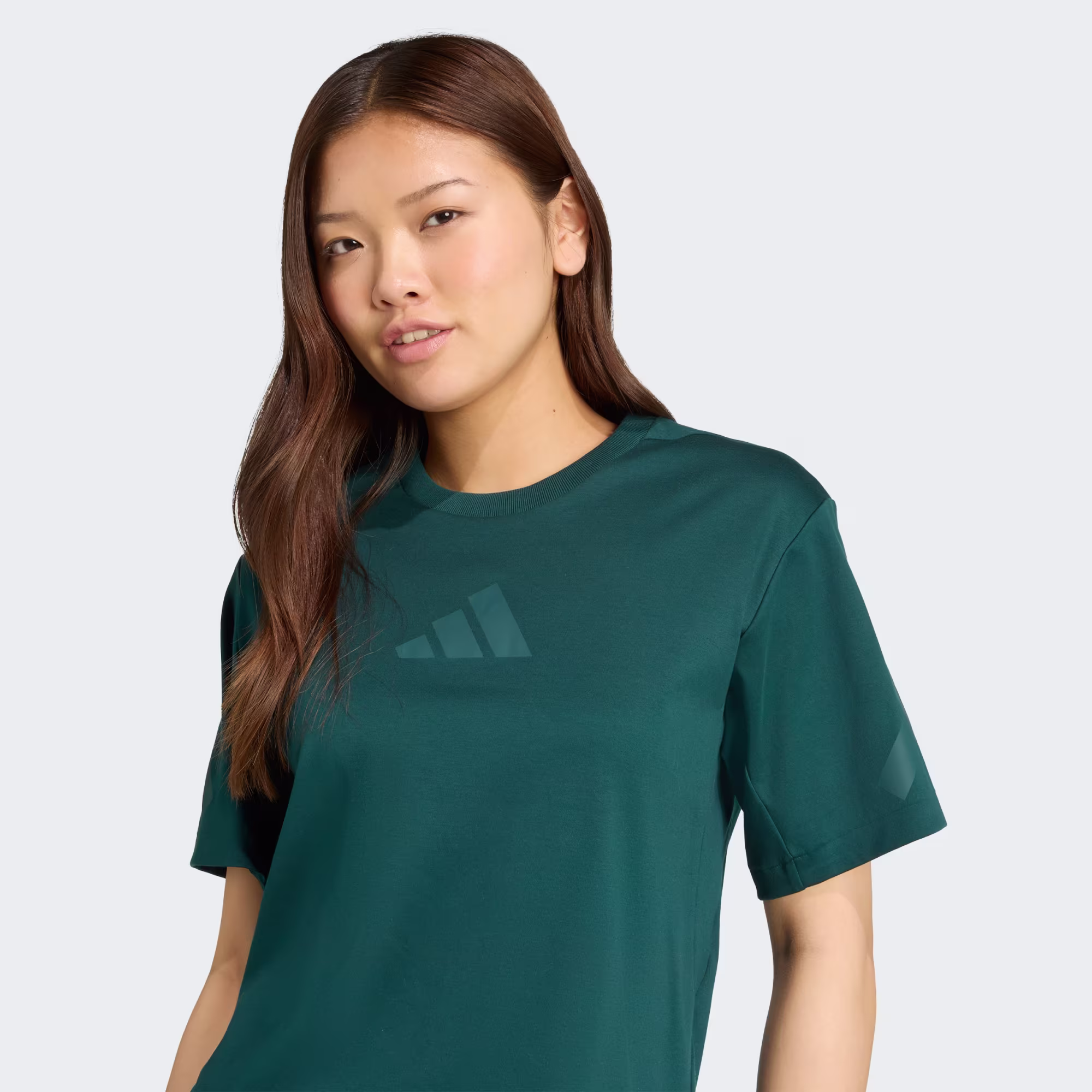 Adidas ქალის მაისური