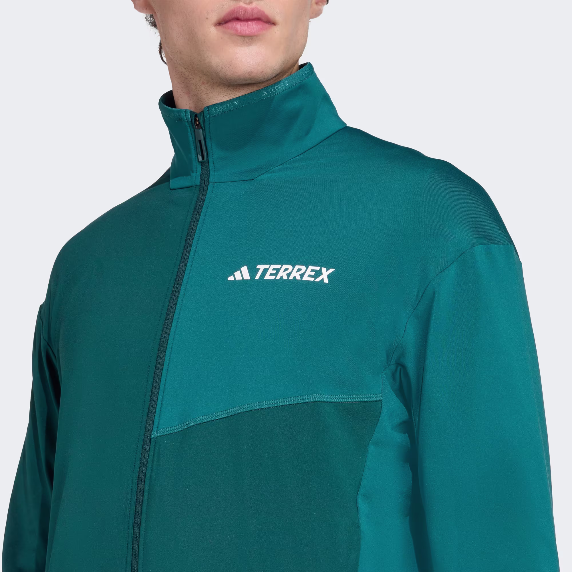 Adidas მამაკაცის ჯემპრი