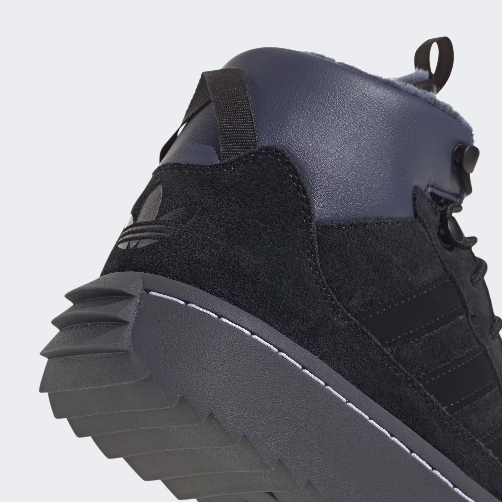 Adidas ბავშვის სპორტული ფეხსაცმელი
