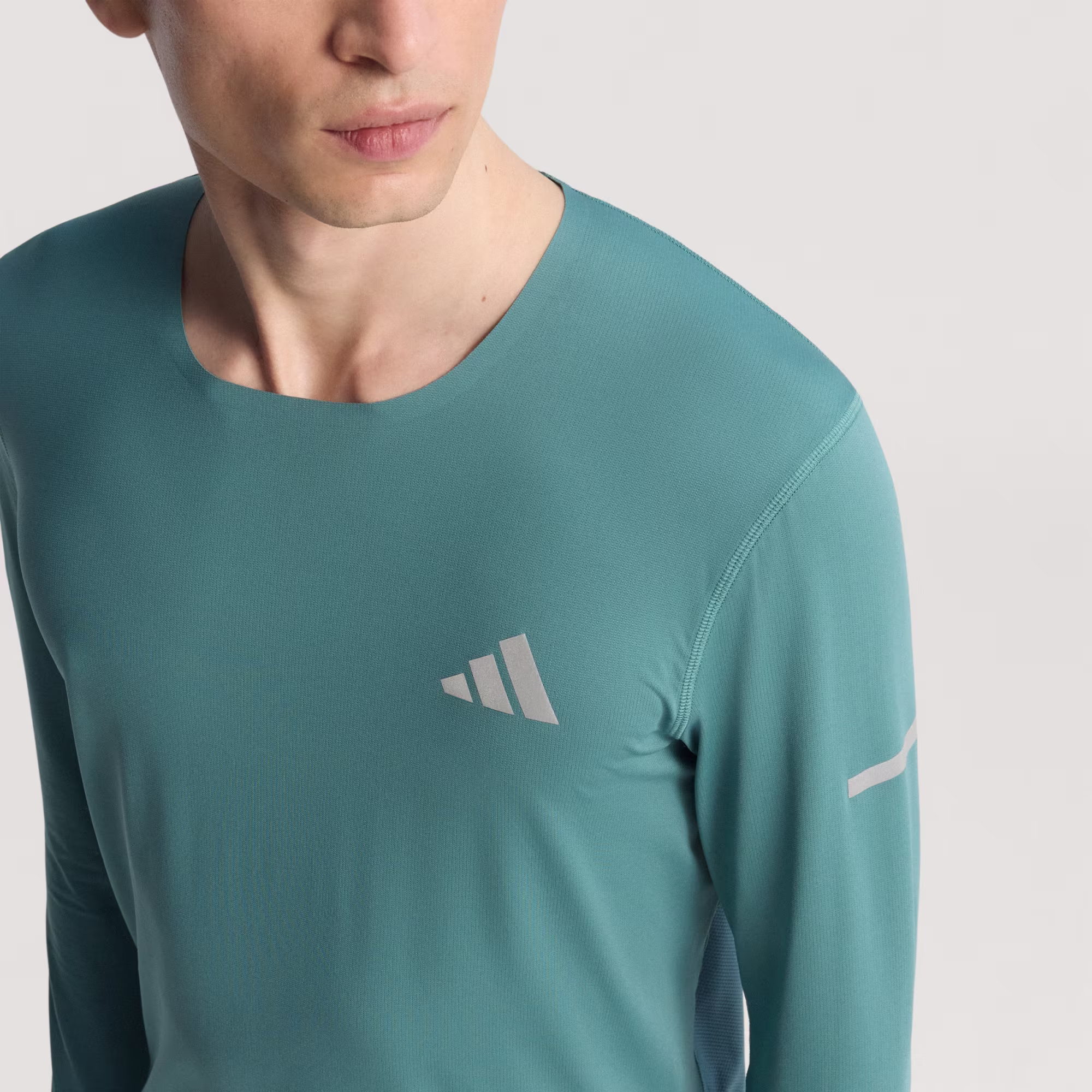 Adidas მამაკაცის ჯემპრი
