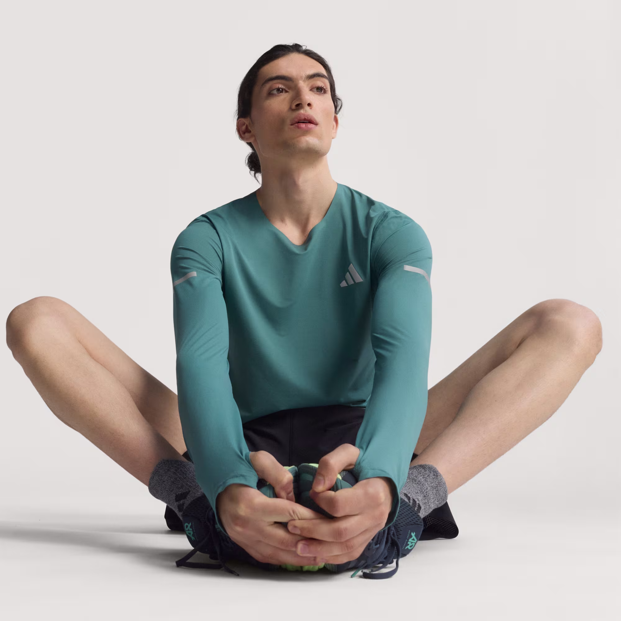 Adidas მამაკაცის ჯემპრი